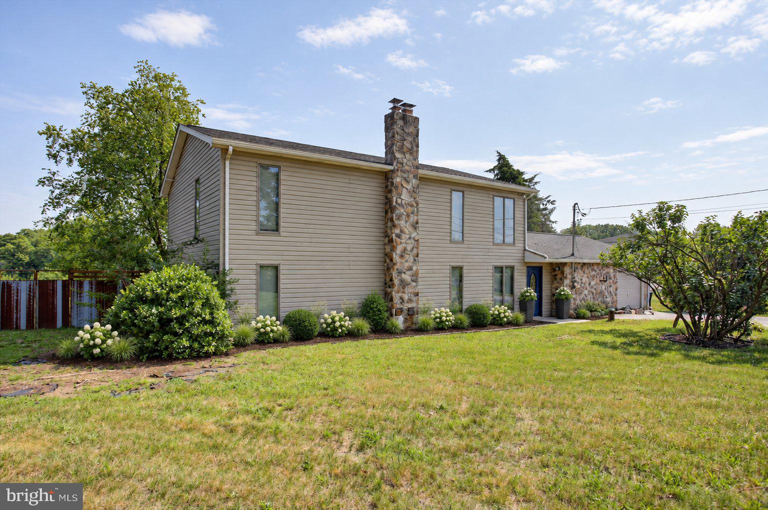 3365 BUCHANAN TRAIL W