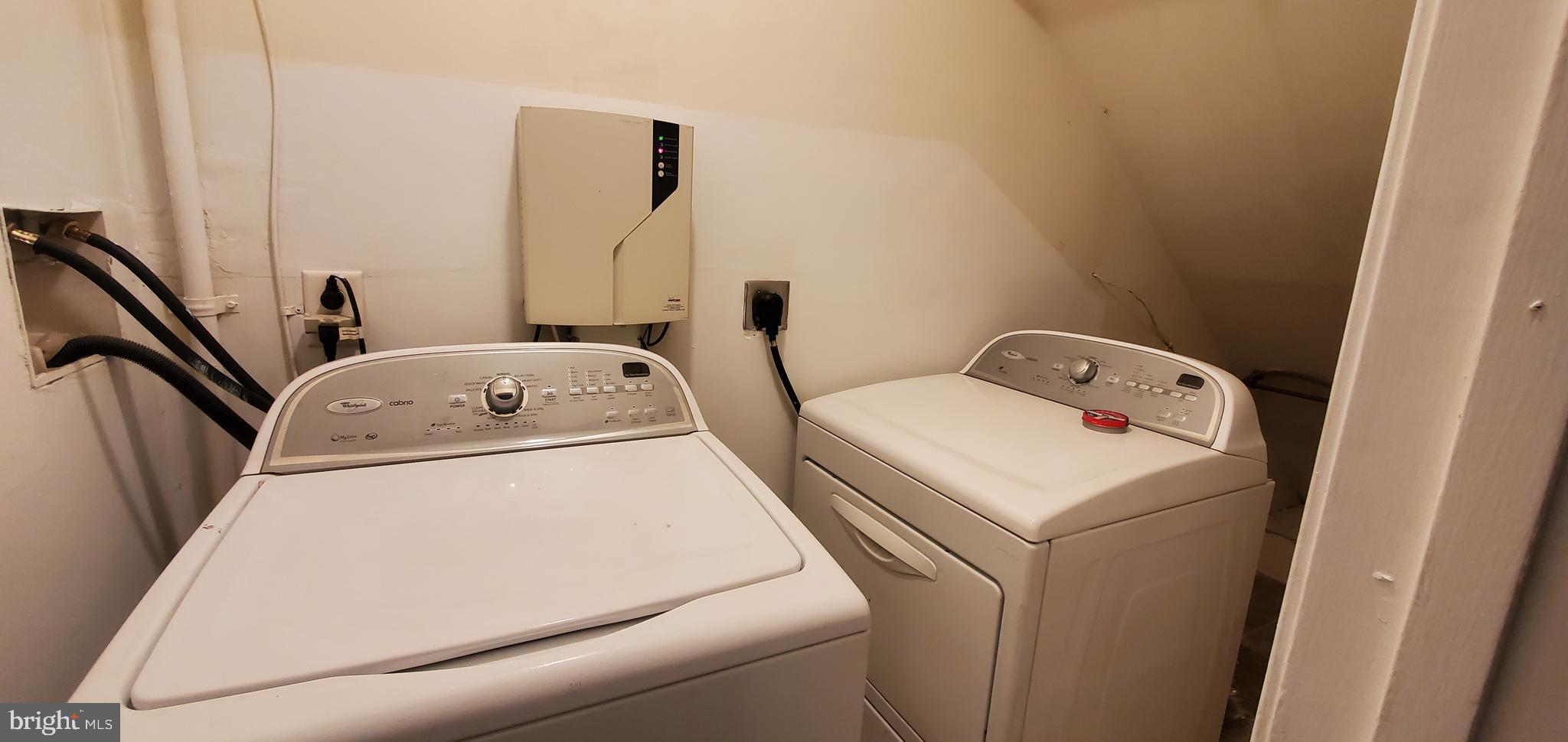 THE CEDARS - Residential