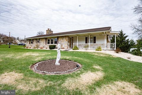 Photo of 1514 Bahr Road, POTTSTOWN, PA 19464 (MLS # PAMC2172166)