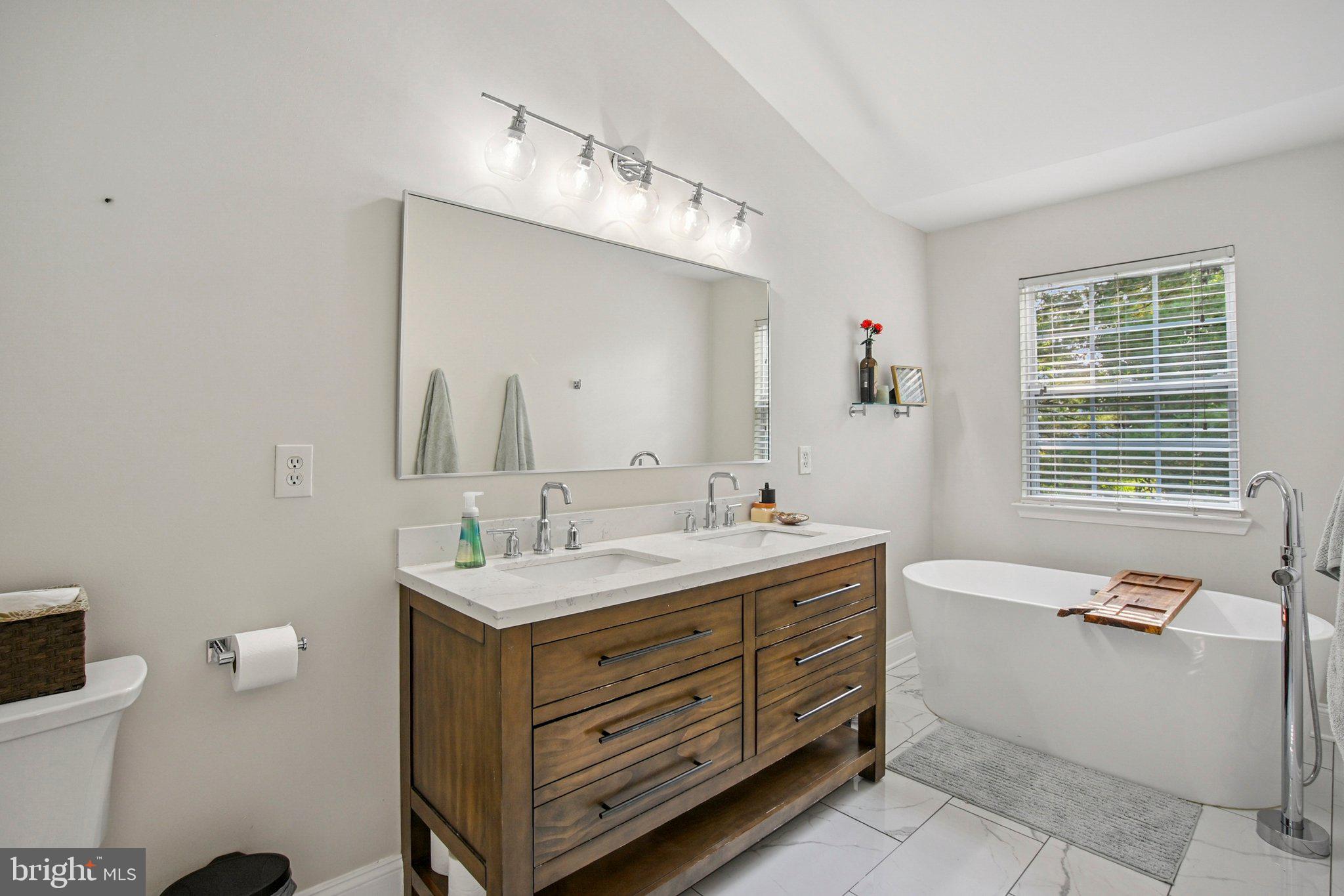 WATERFORD HEIGHTS - Residential Lease