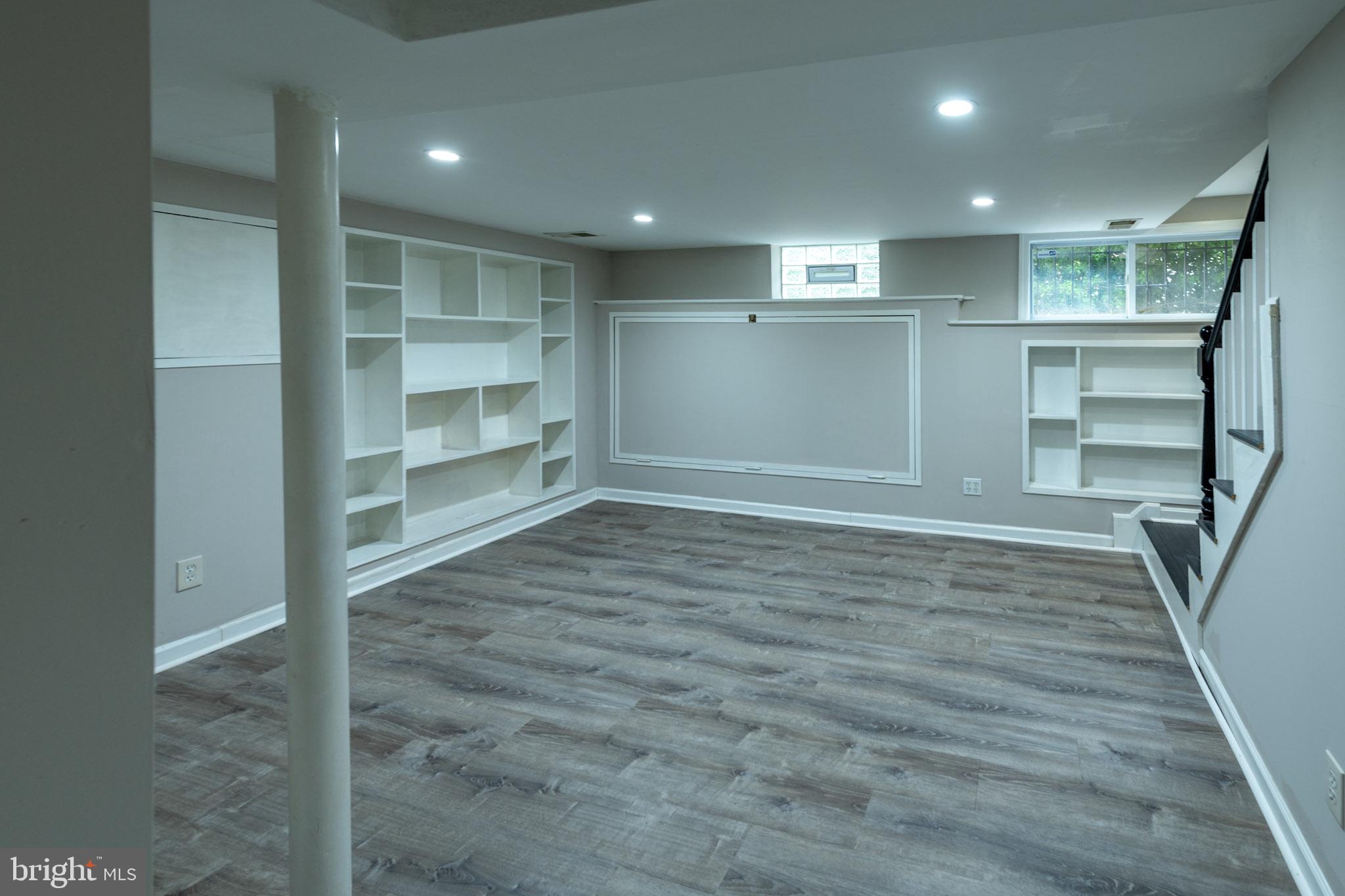 HOLLYWOOD - Residential