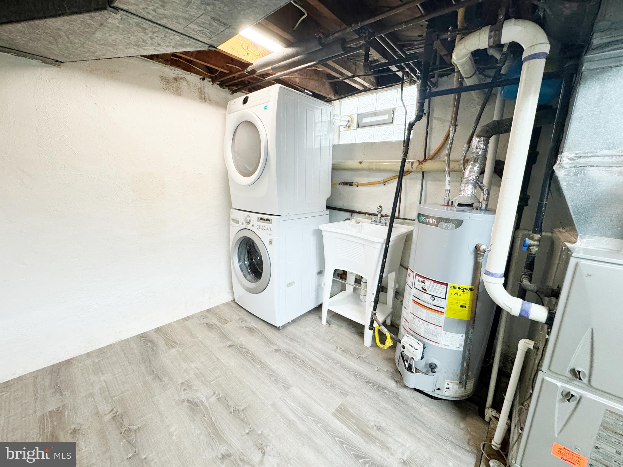 HOLLYWOOD - Residential