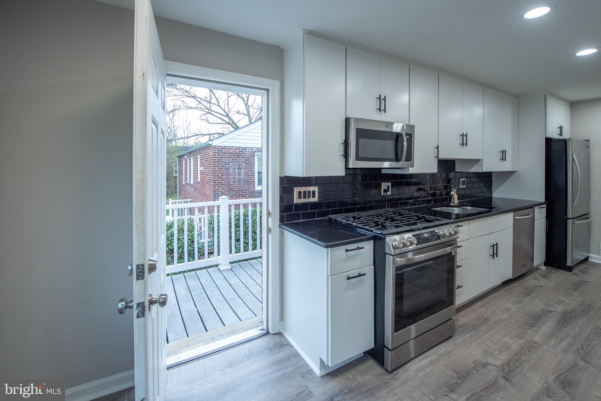 HOLLYWOOD - Residential