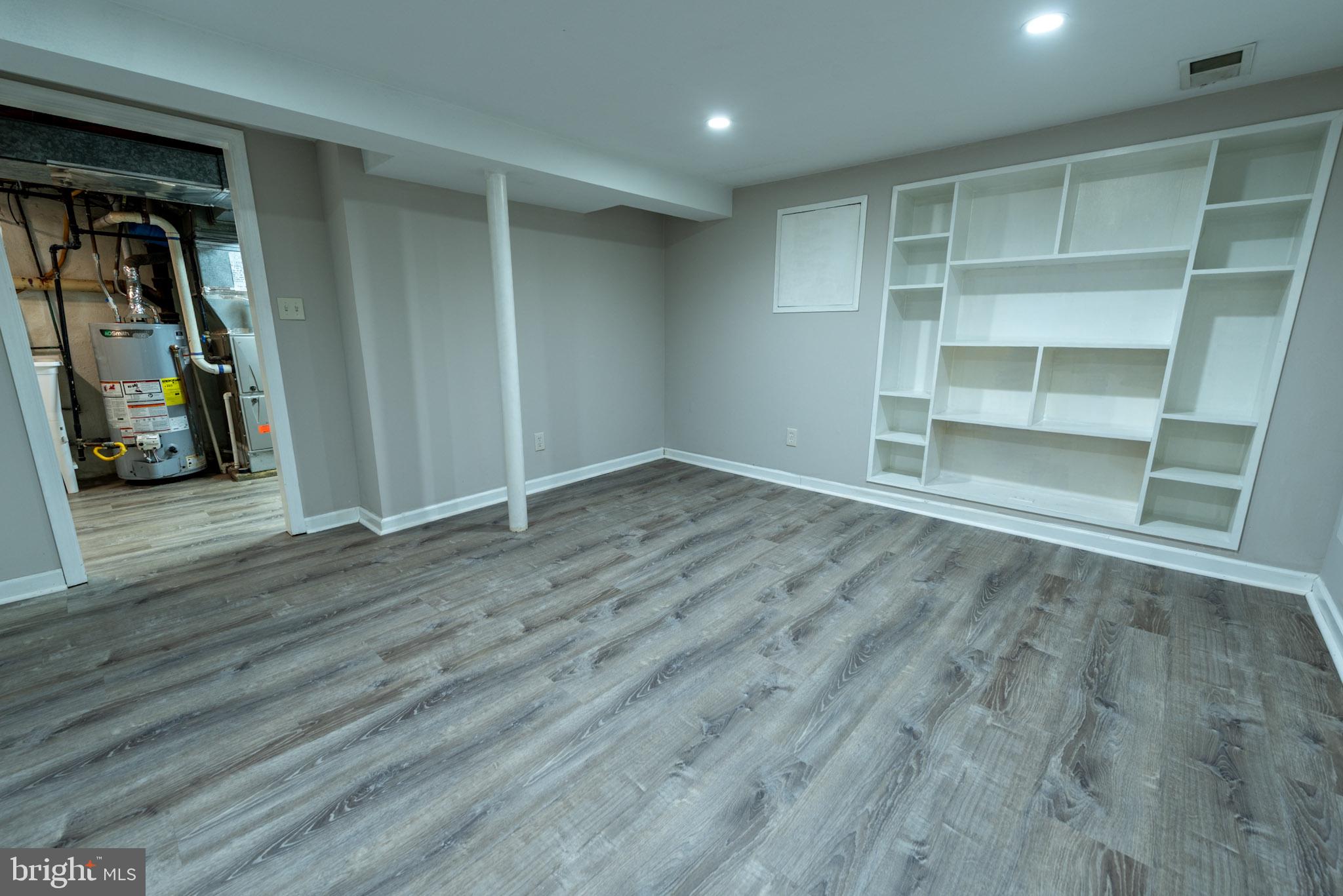 HOLLYWOOD - Residential