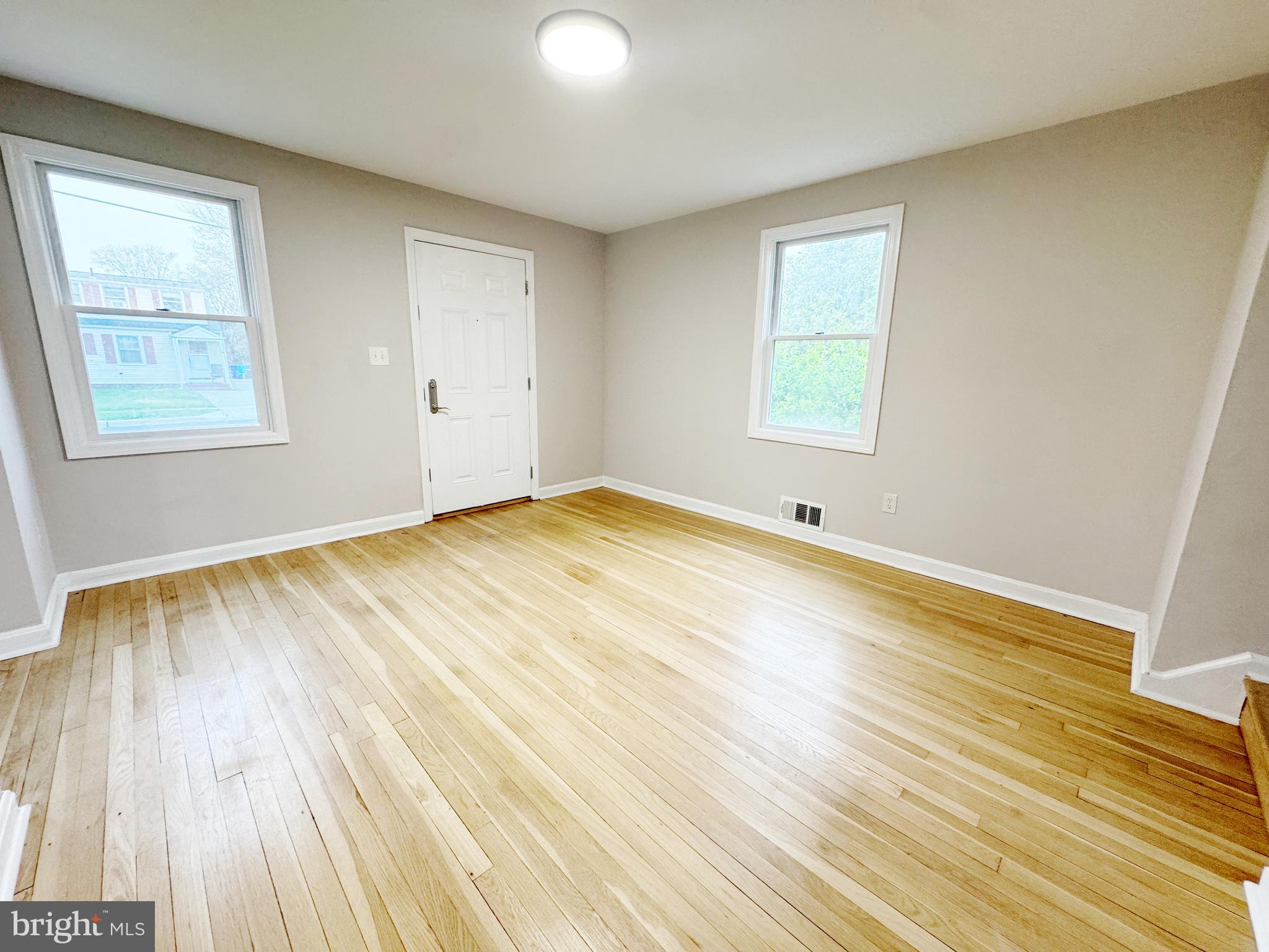 HOLLYWOOD - Residential