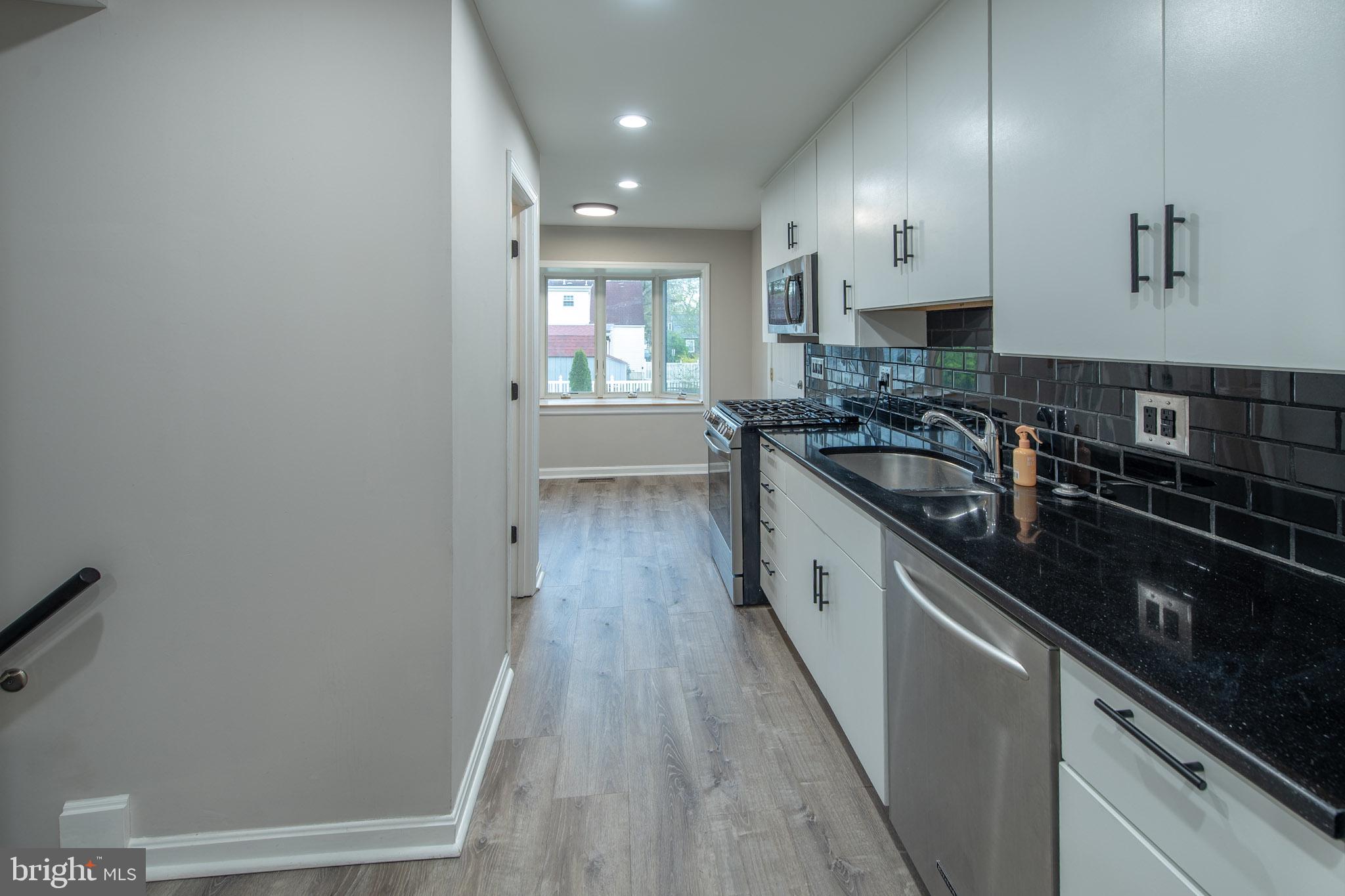 HOLLYWOOD - Residential