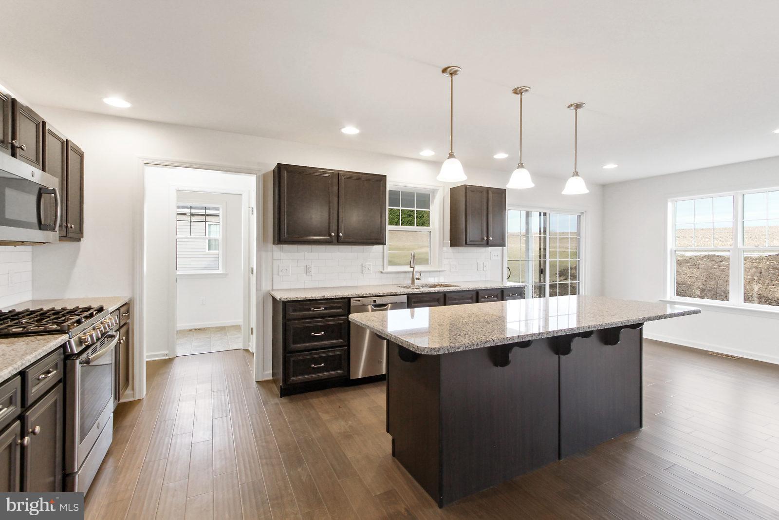 EAGLES VIEW - Residential