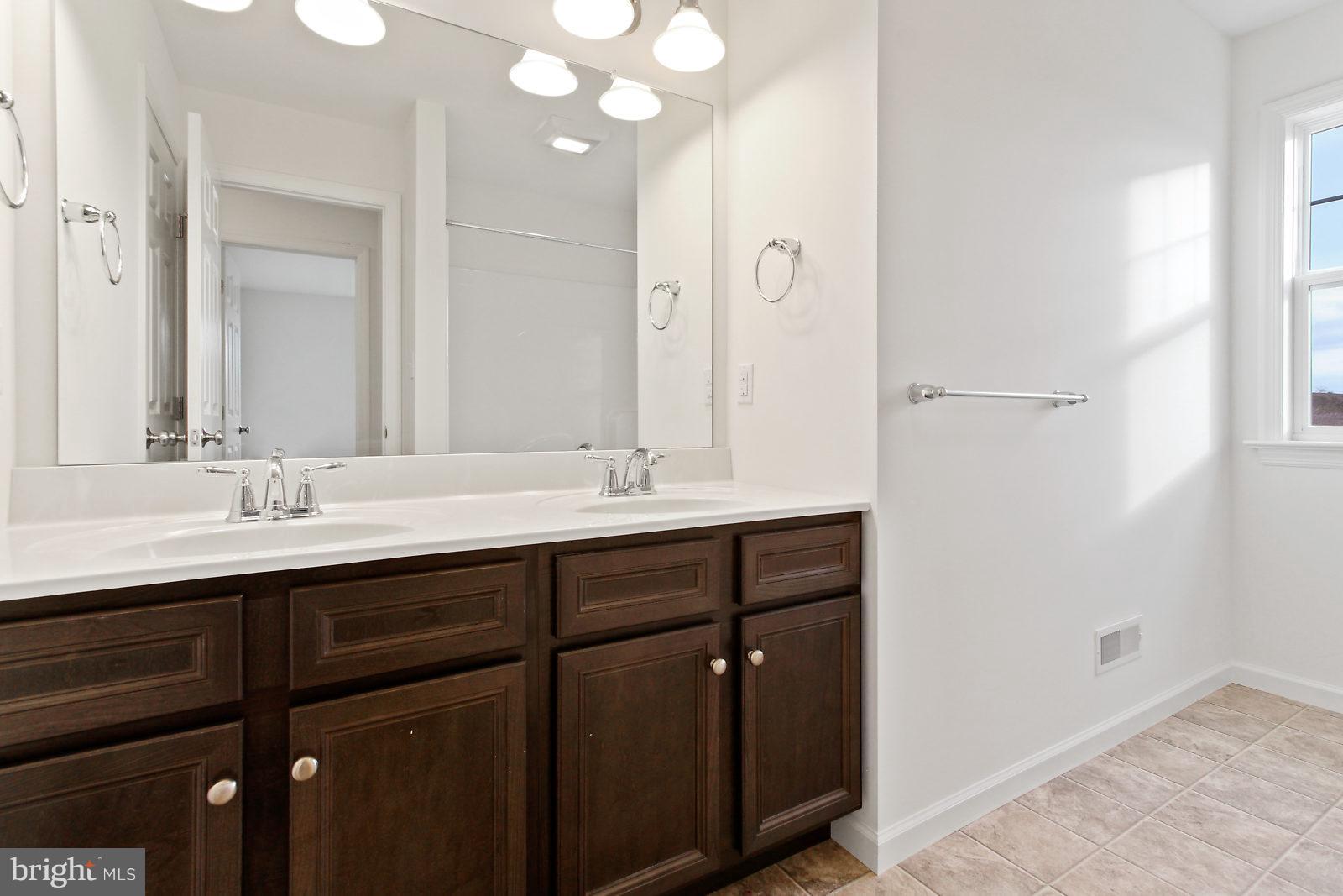 EAGLES VIEW - Residential