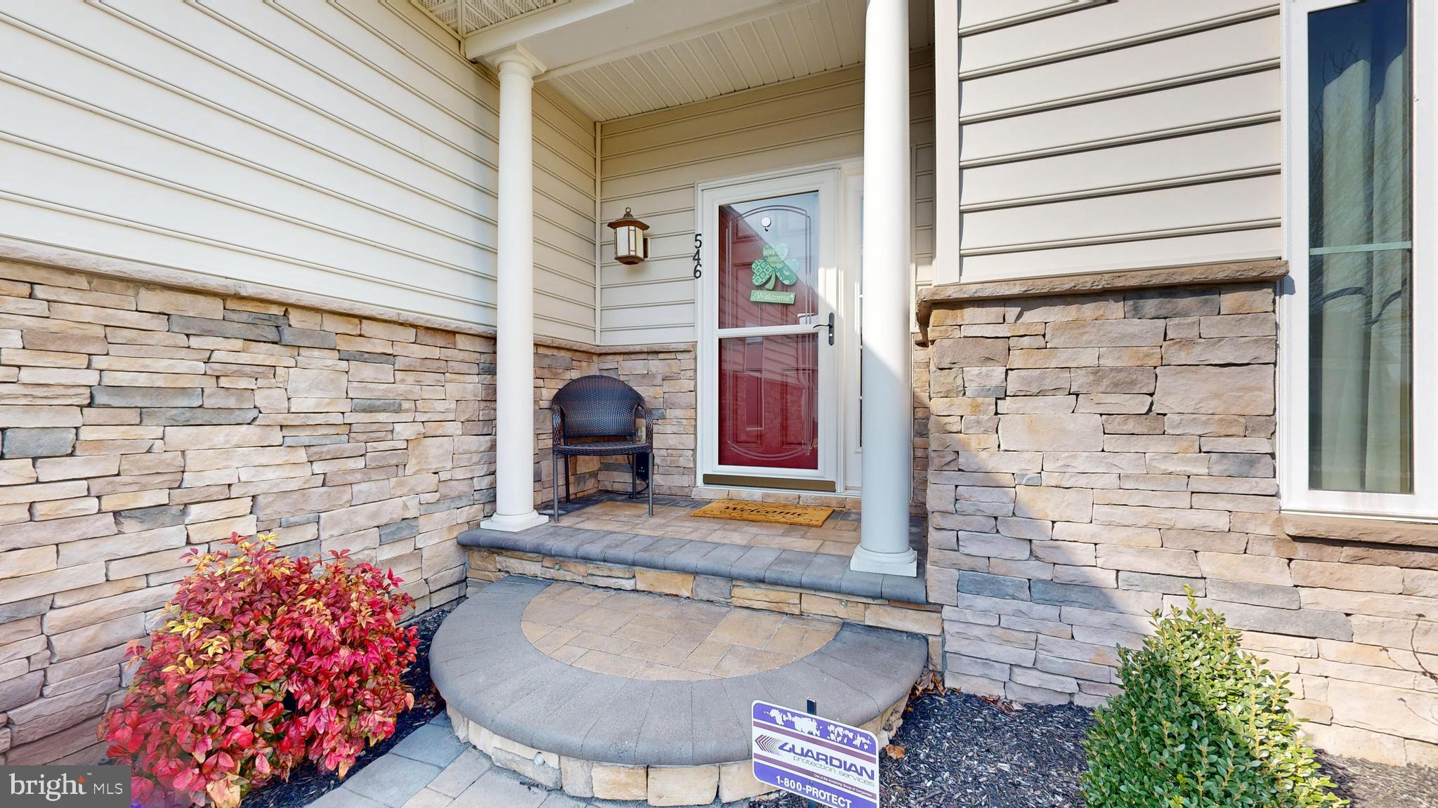 546 STONEHAVEN DRIVE