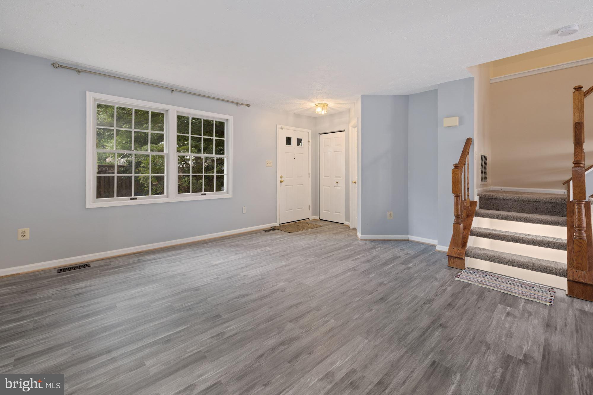 7 SKY BLUE COURT