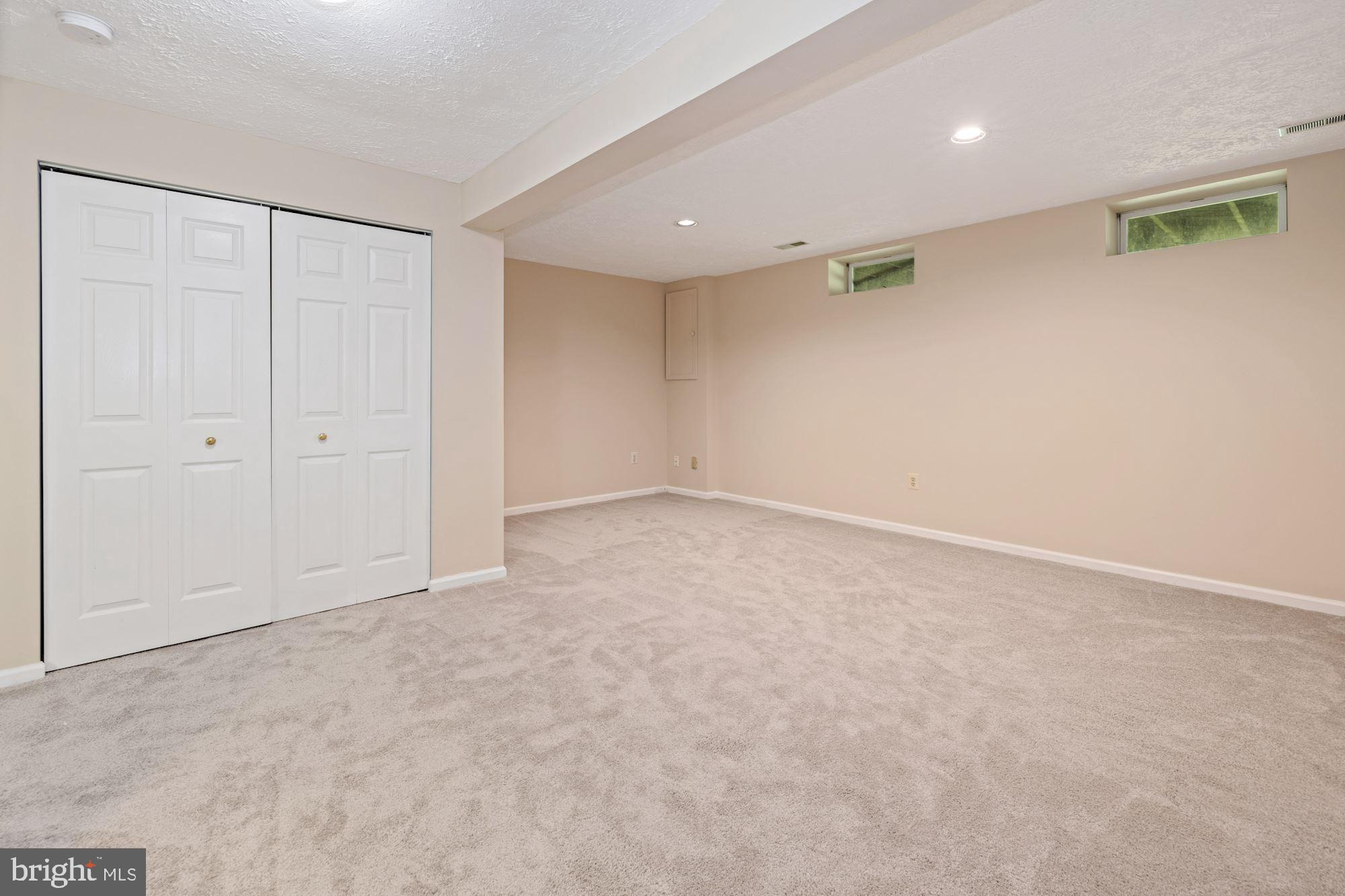 GUNNERS LAKE VILLAGE - Residential