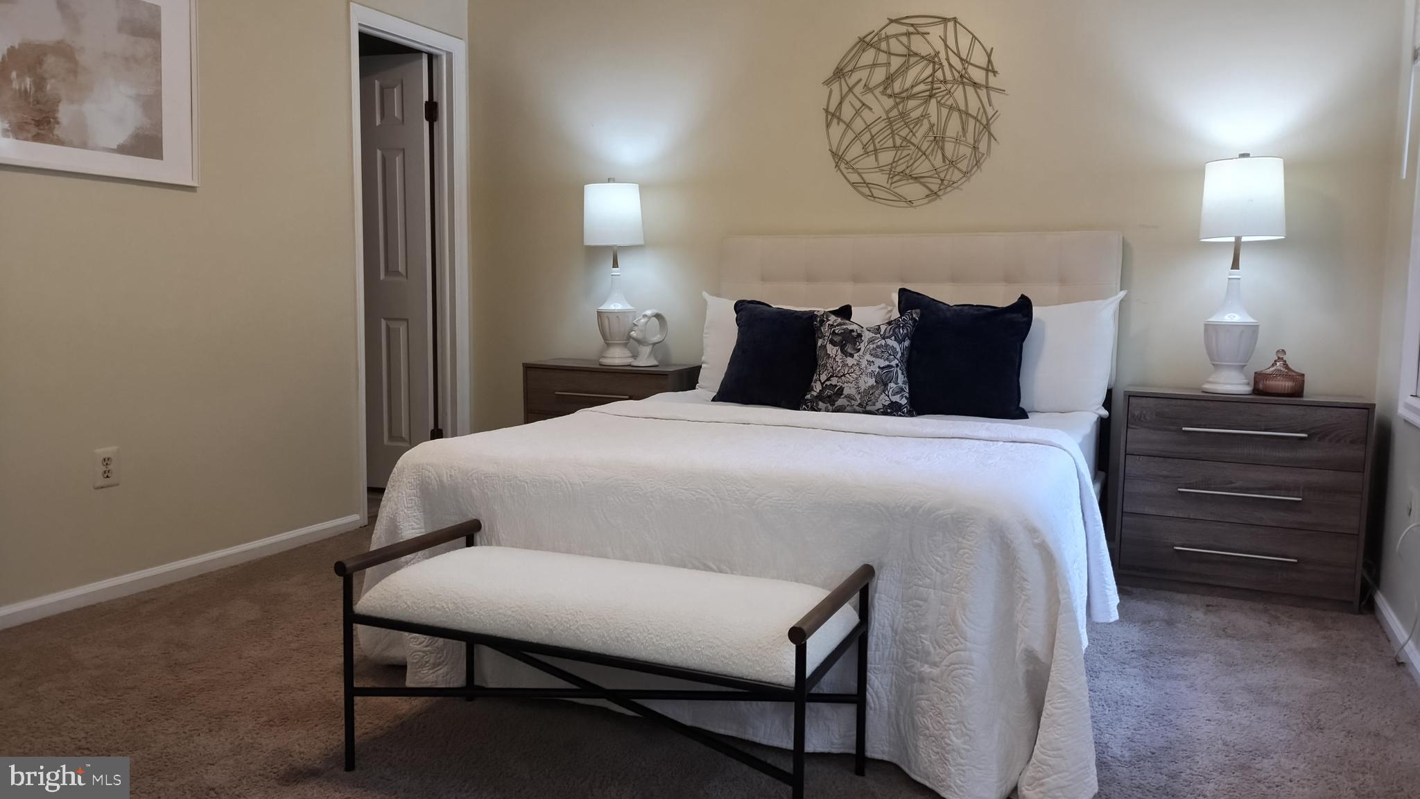 GUNNERS LAKE VILLAGE - Residential