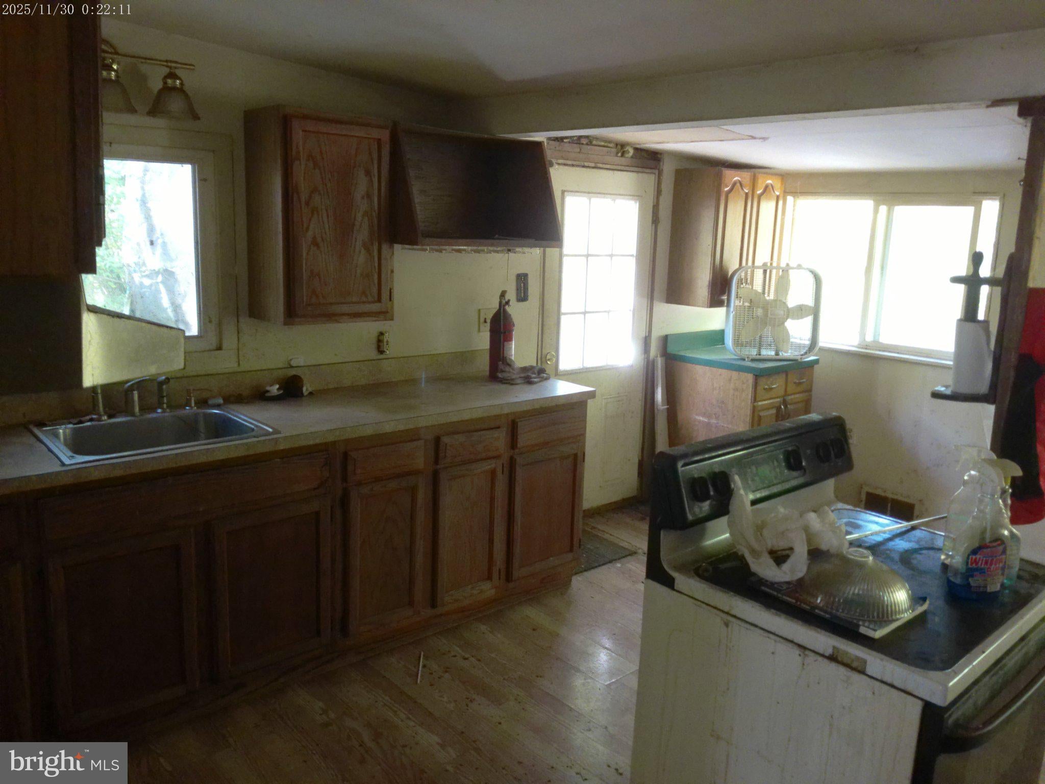 309 RIDGE ROAD 11-83