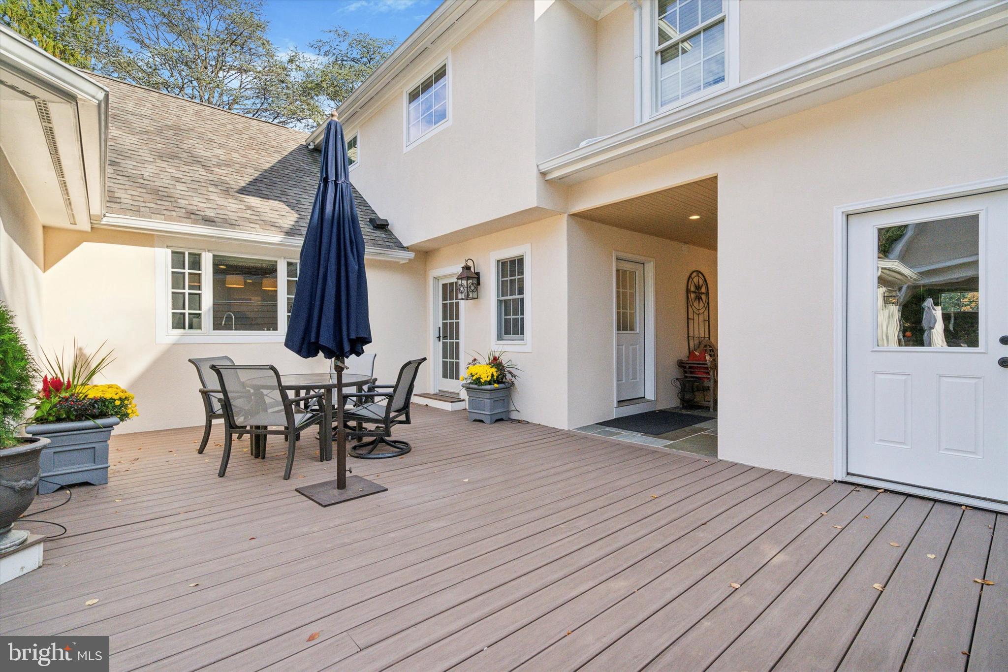 COLONIAL VIL - Residential