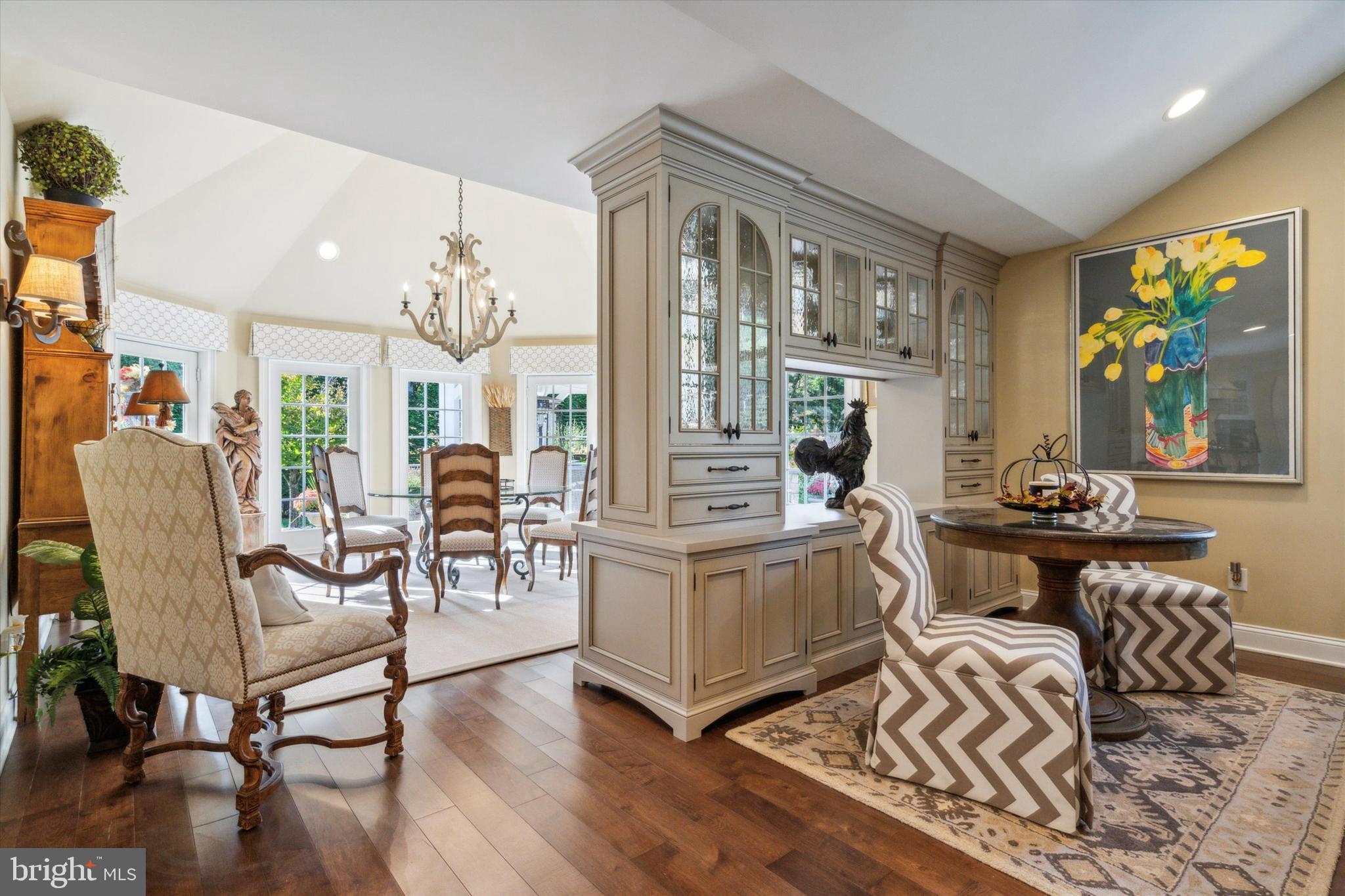 COLONIAL VIL - Residential