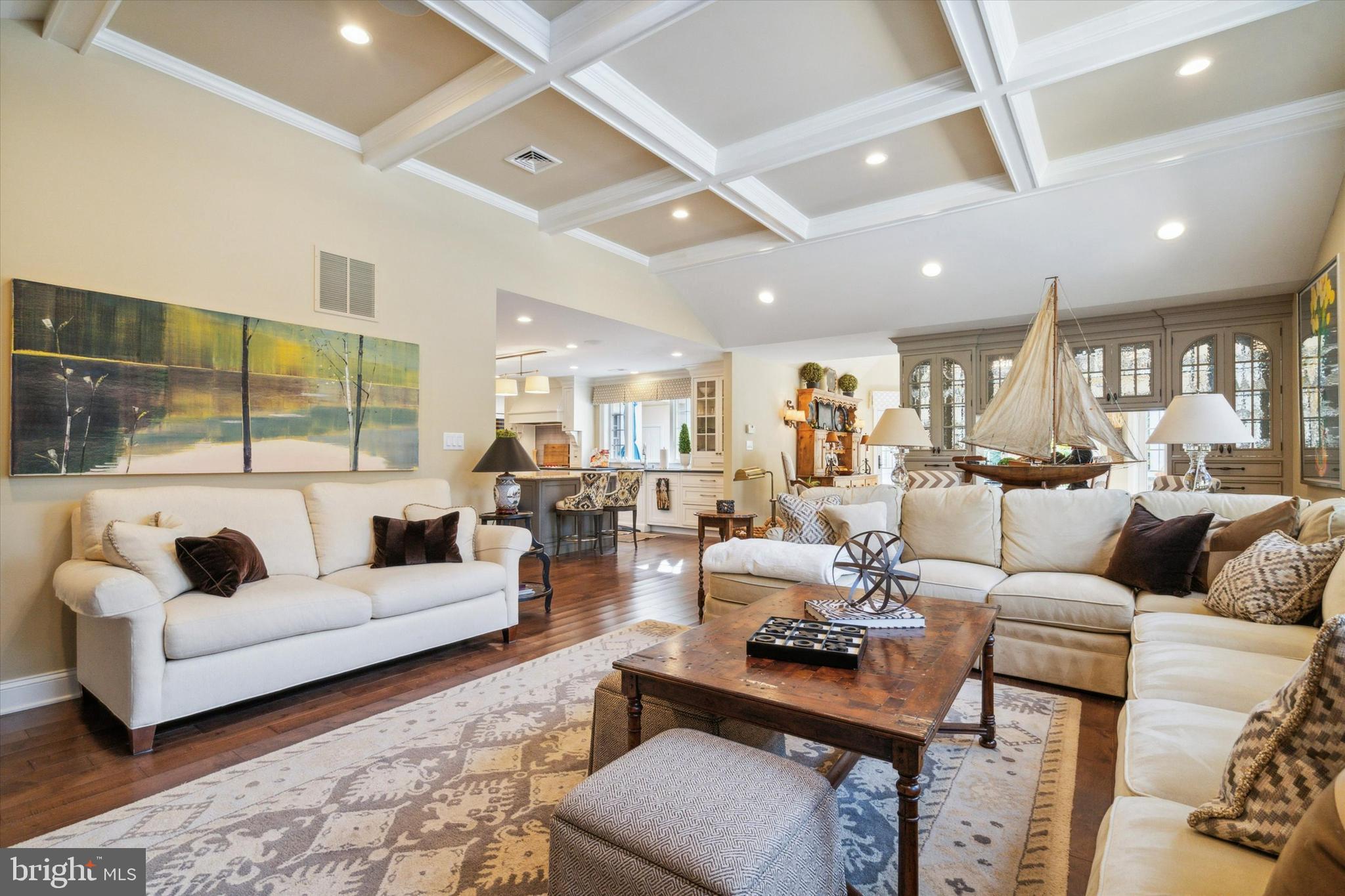 COLONIAL VIL - Residential