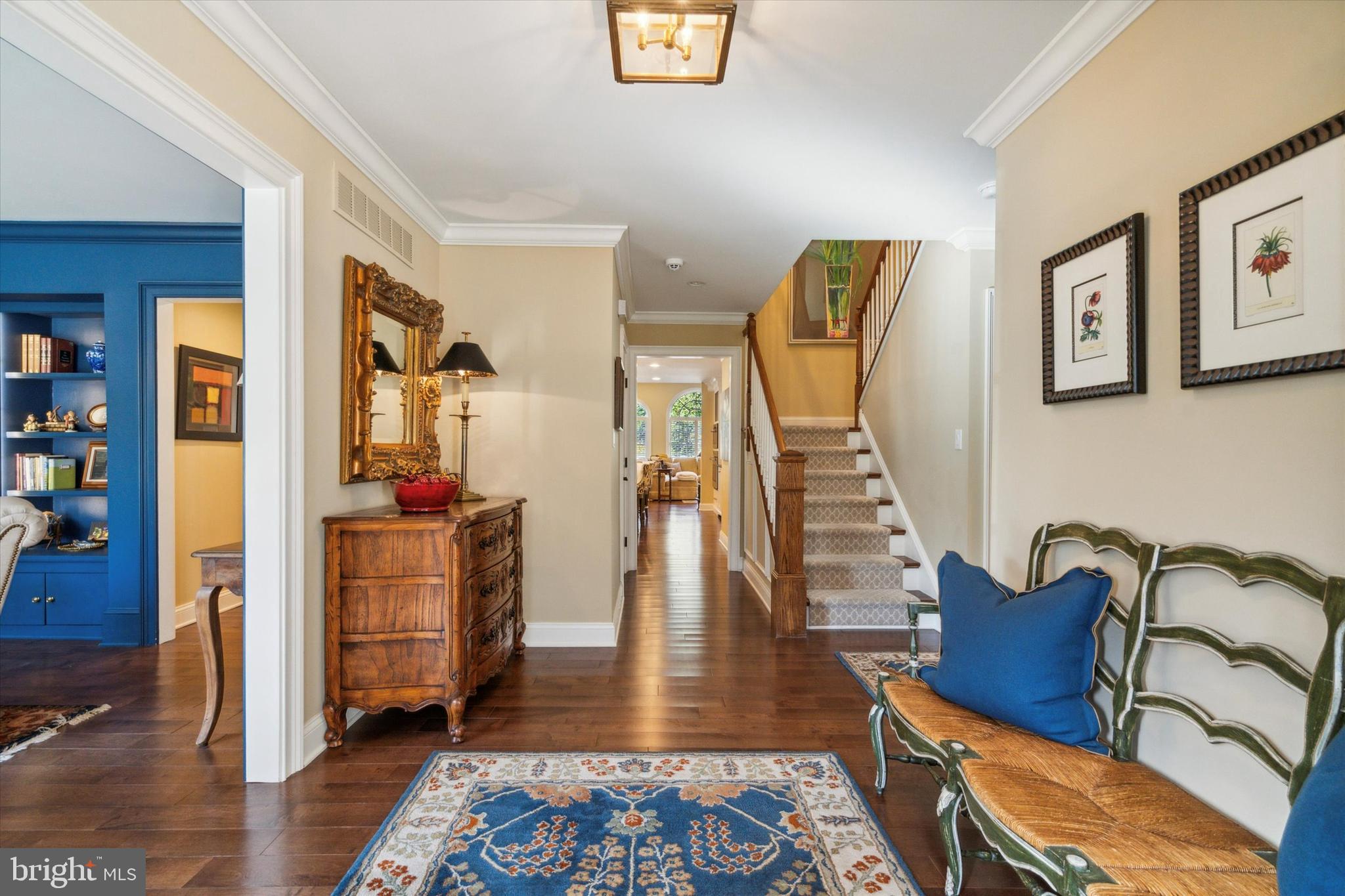 COLONIAL VIL - Residential