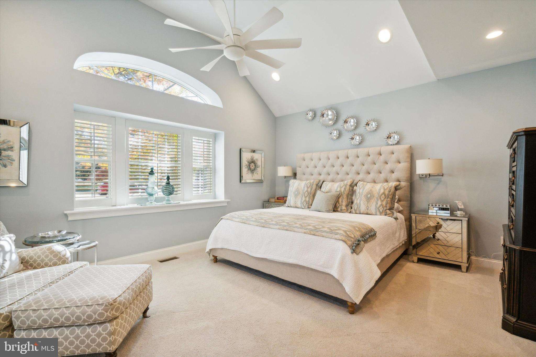 COLONIAL VIL - Residential