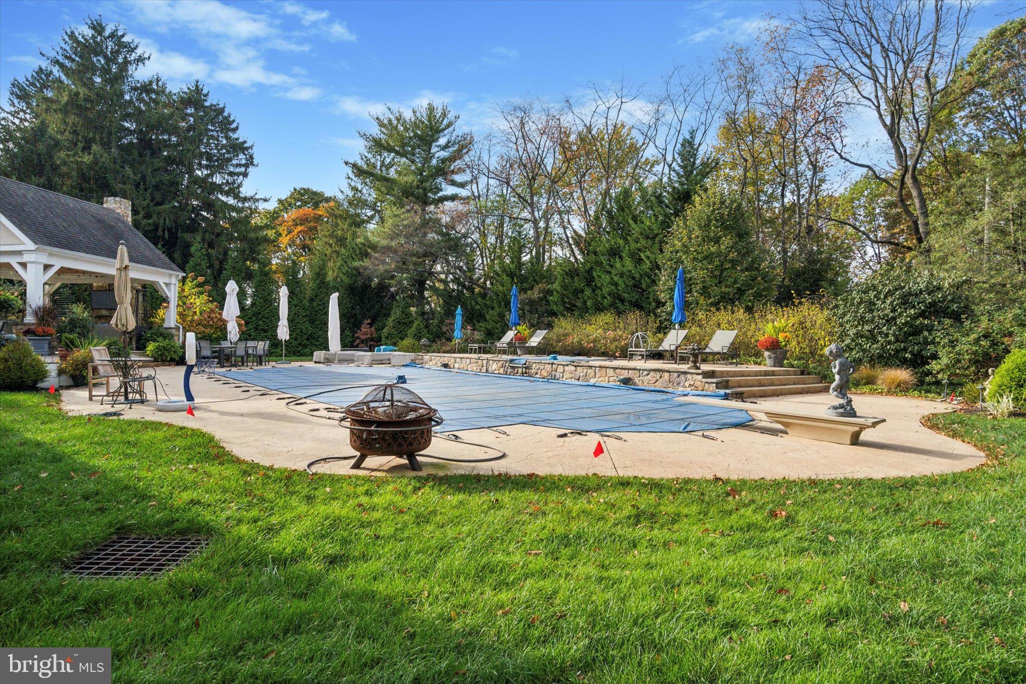 COLONIAL VIL - Residential