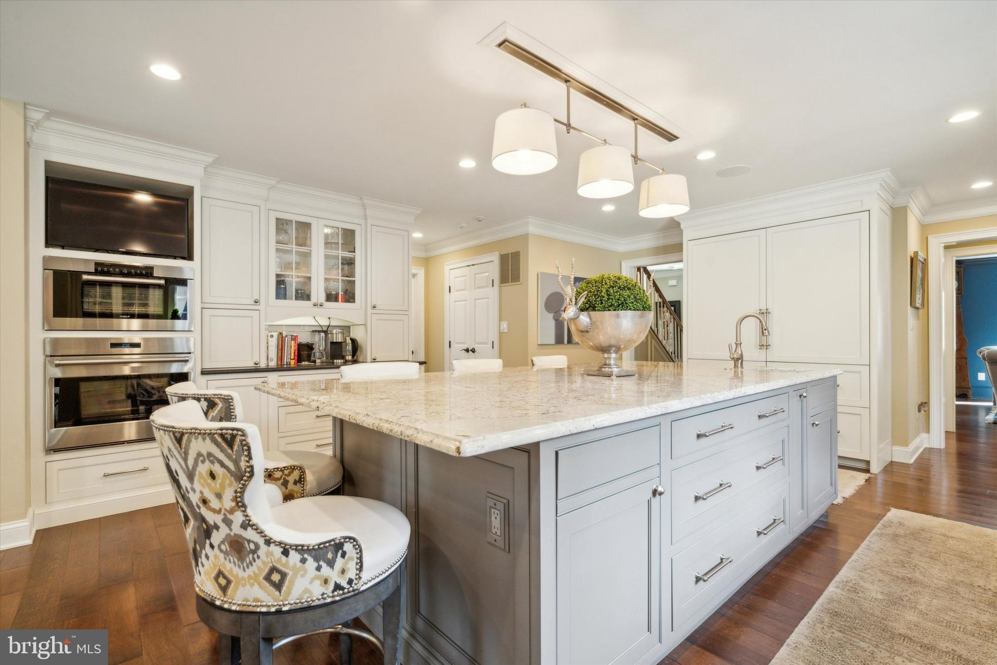 COLONIAL VIL - Residential