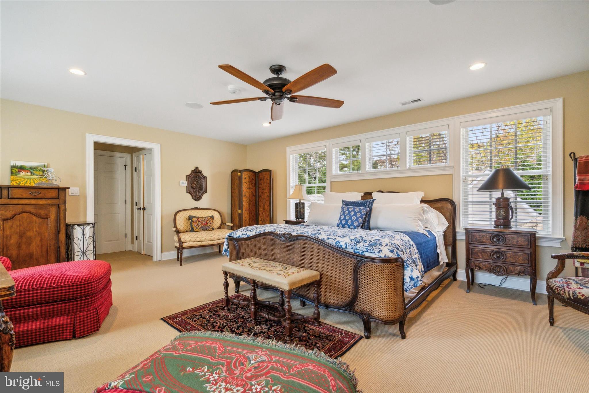 COLONIAL VIL - Residential