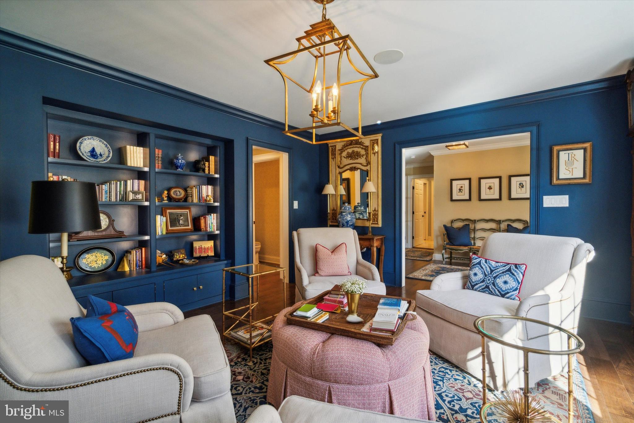 COLONIAL VIL - Residential