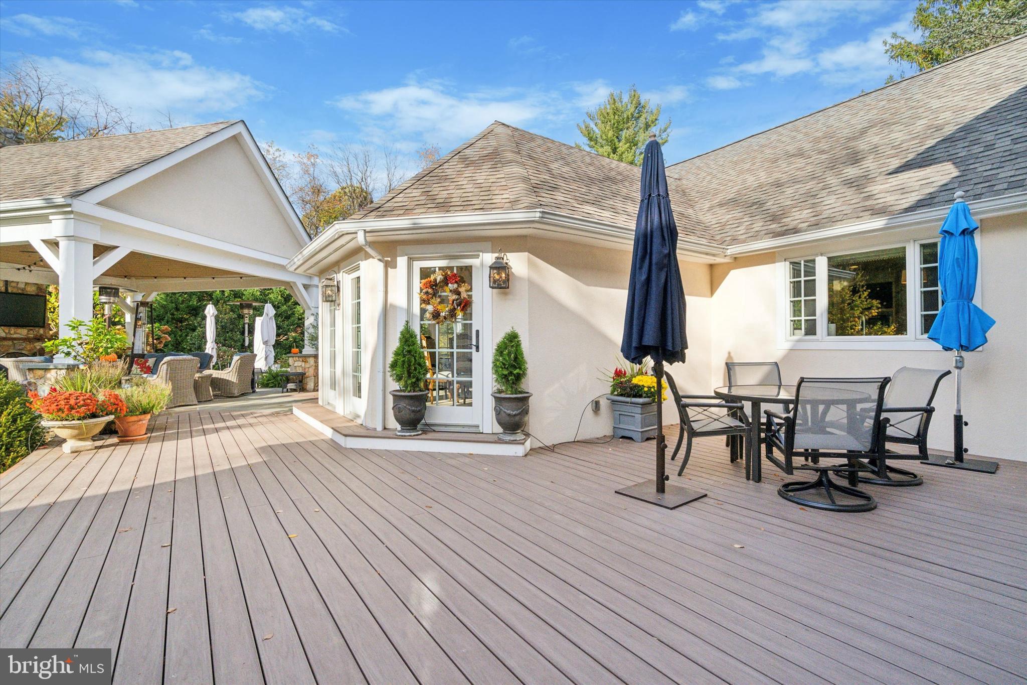 COLONIAL VIL - Residential