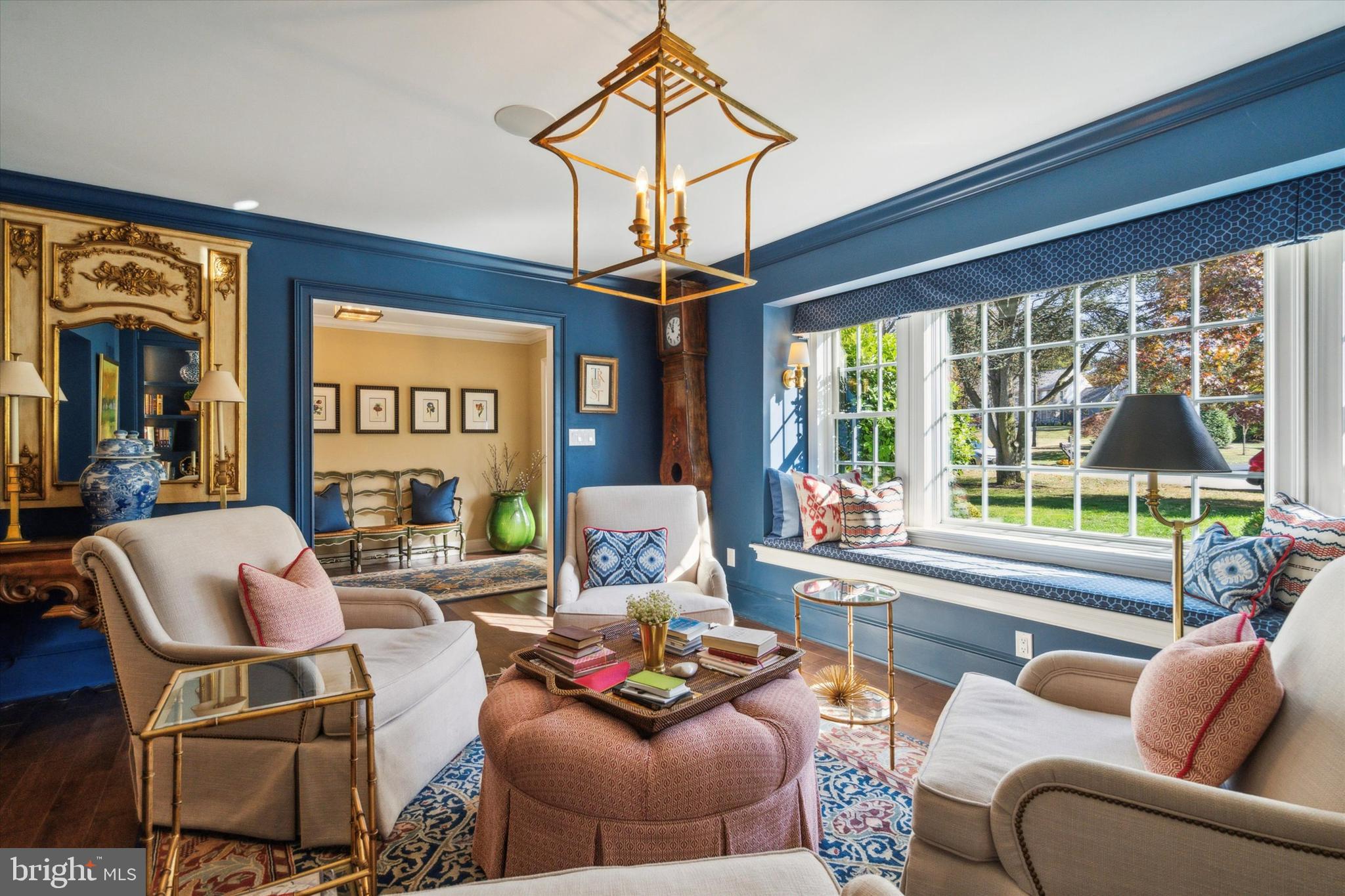 COLONIAL VIL - Residential