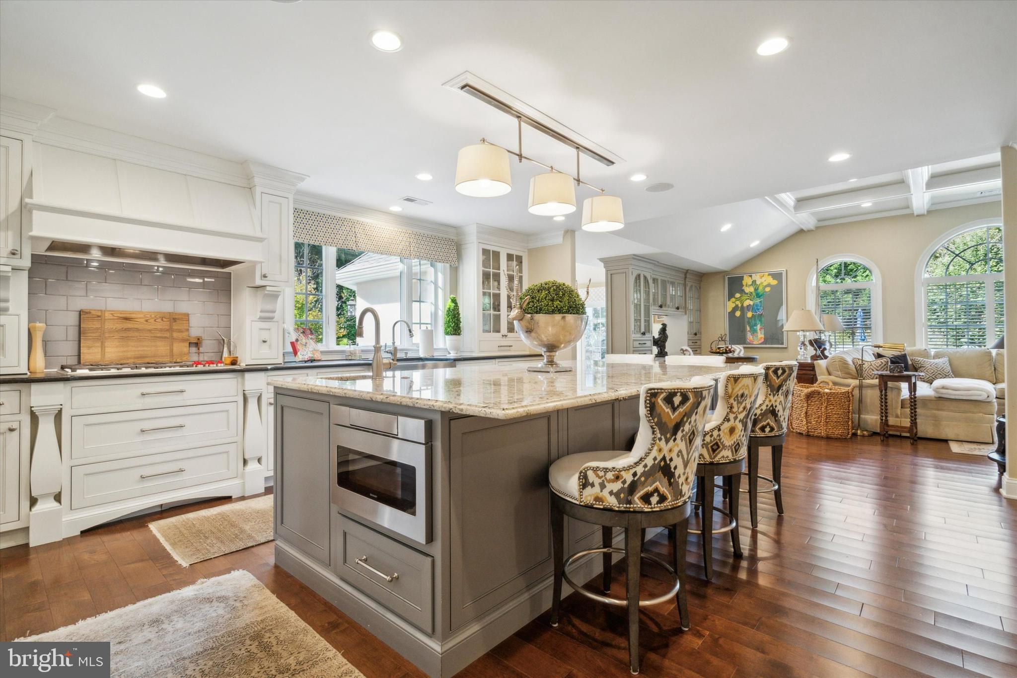 COLONIAL VIL - Residential