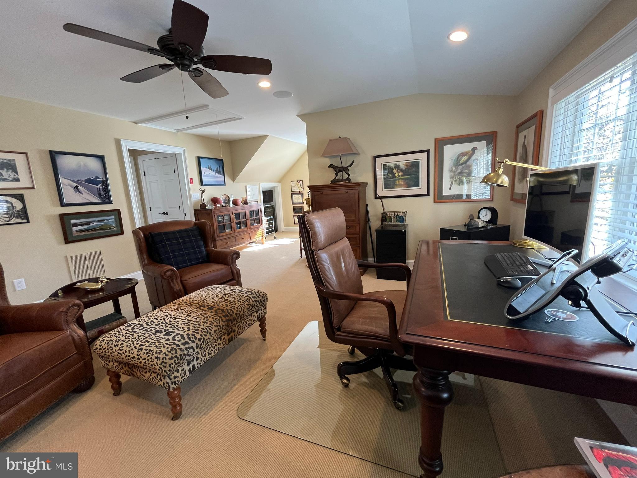 COLONIAL VIL - Residential