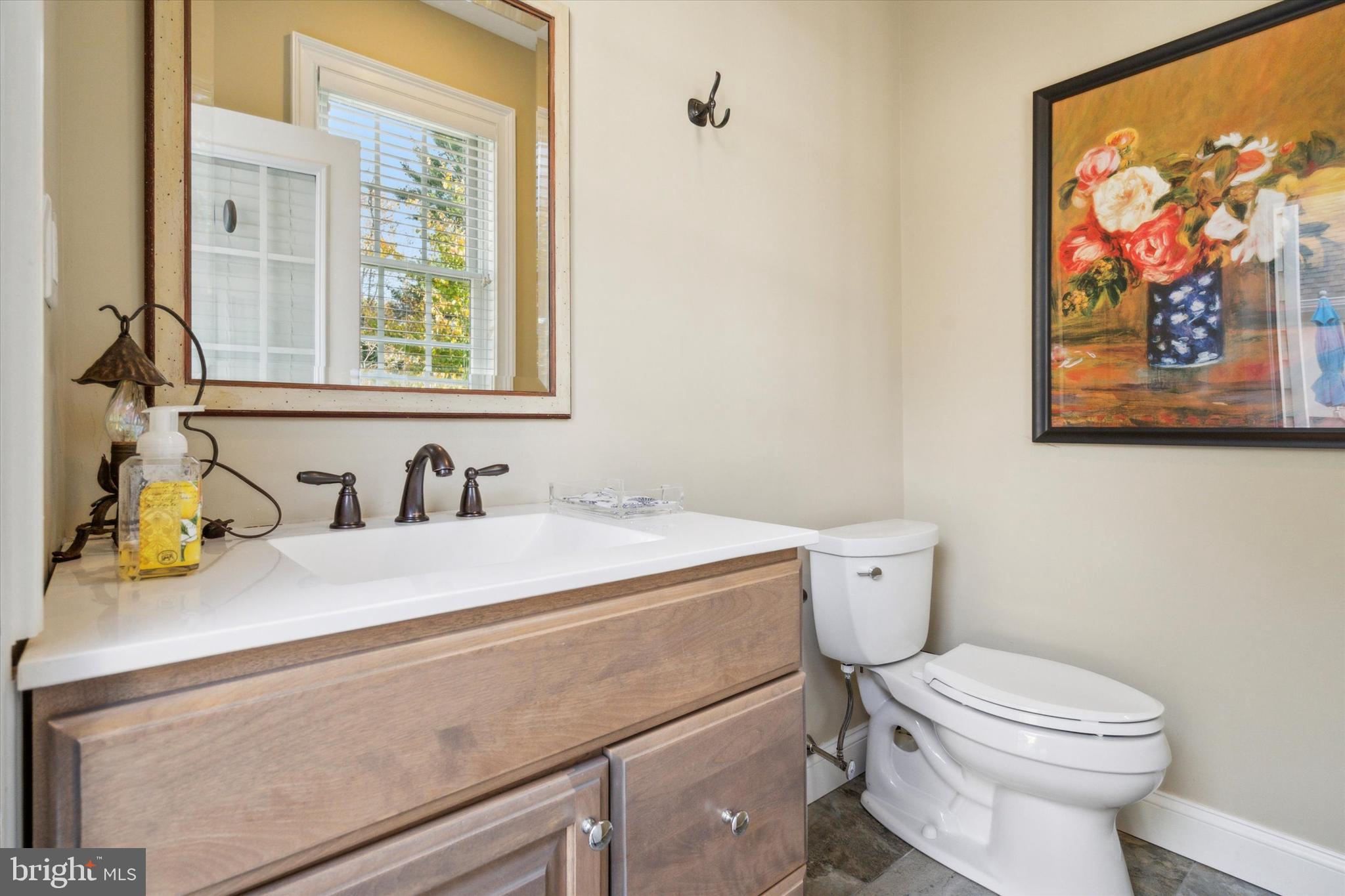 COLONIAL VIL - Residential