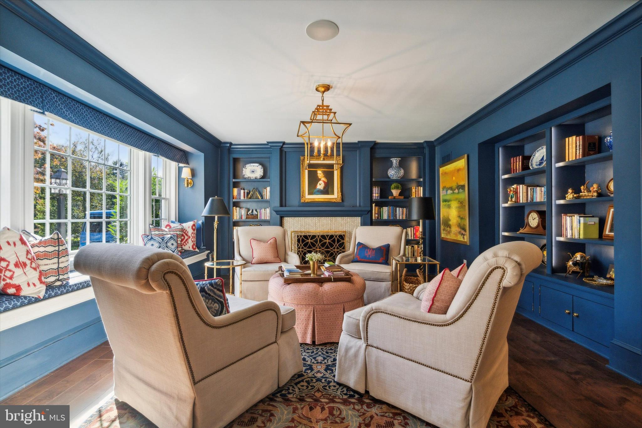 COLONIAL VIL - Residential