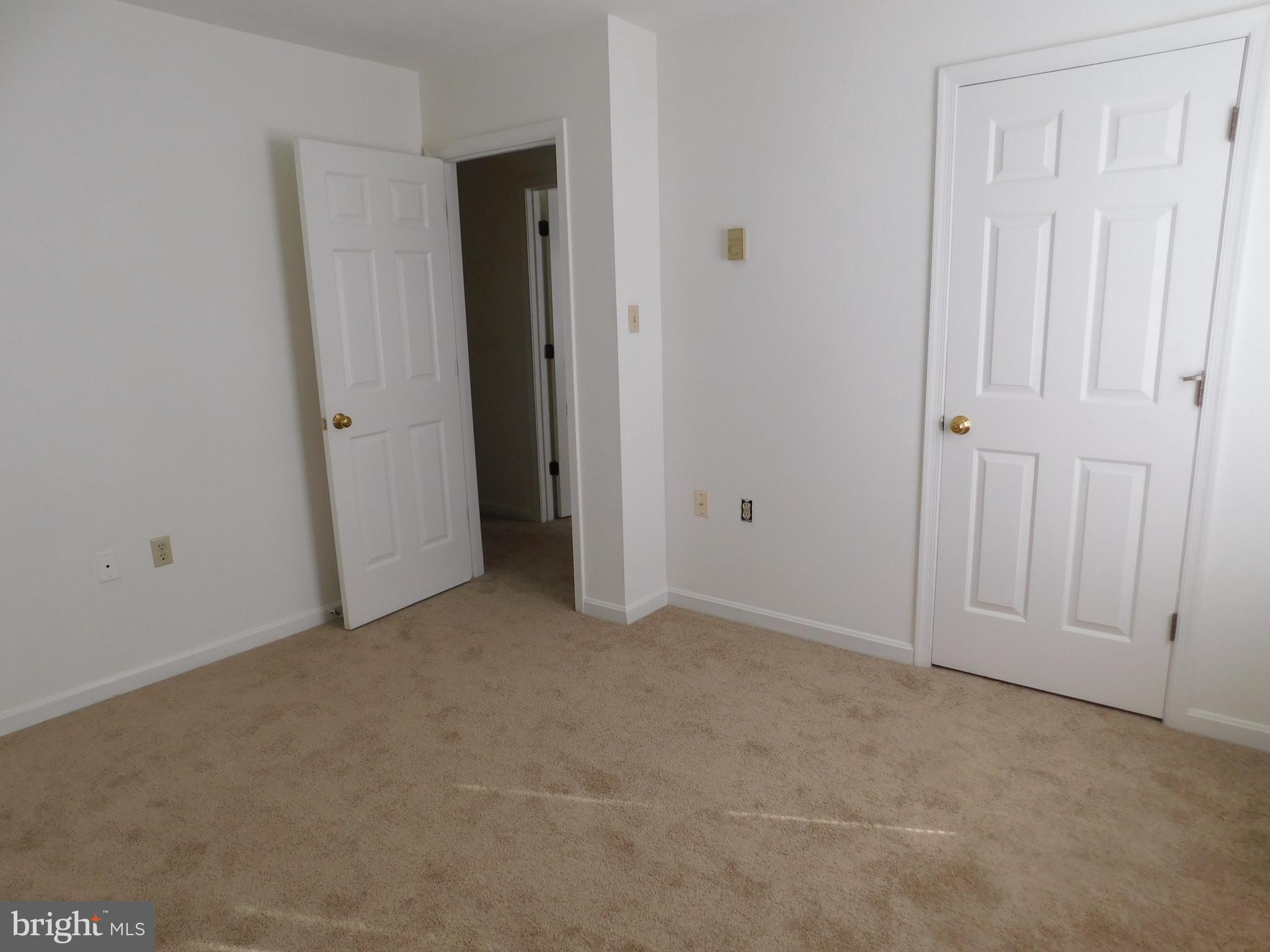 THE VILLAGE AT LAKESIDE - Residential Lease