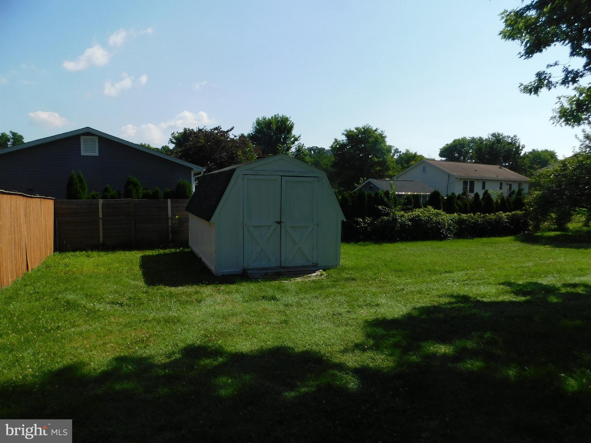 THE VILLAGE AT LAKESIDE - Residential Lease