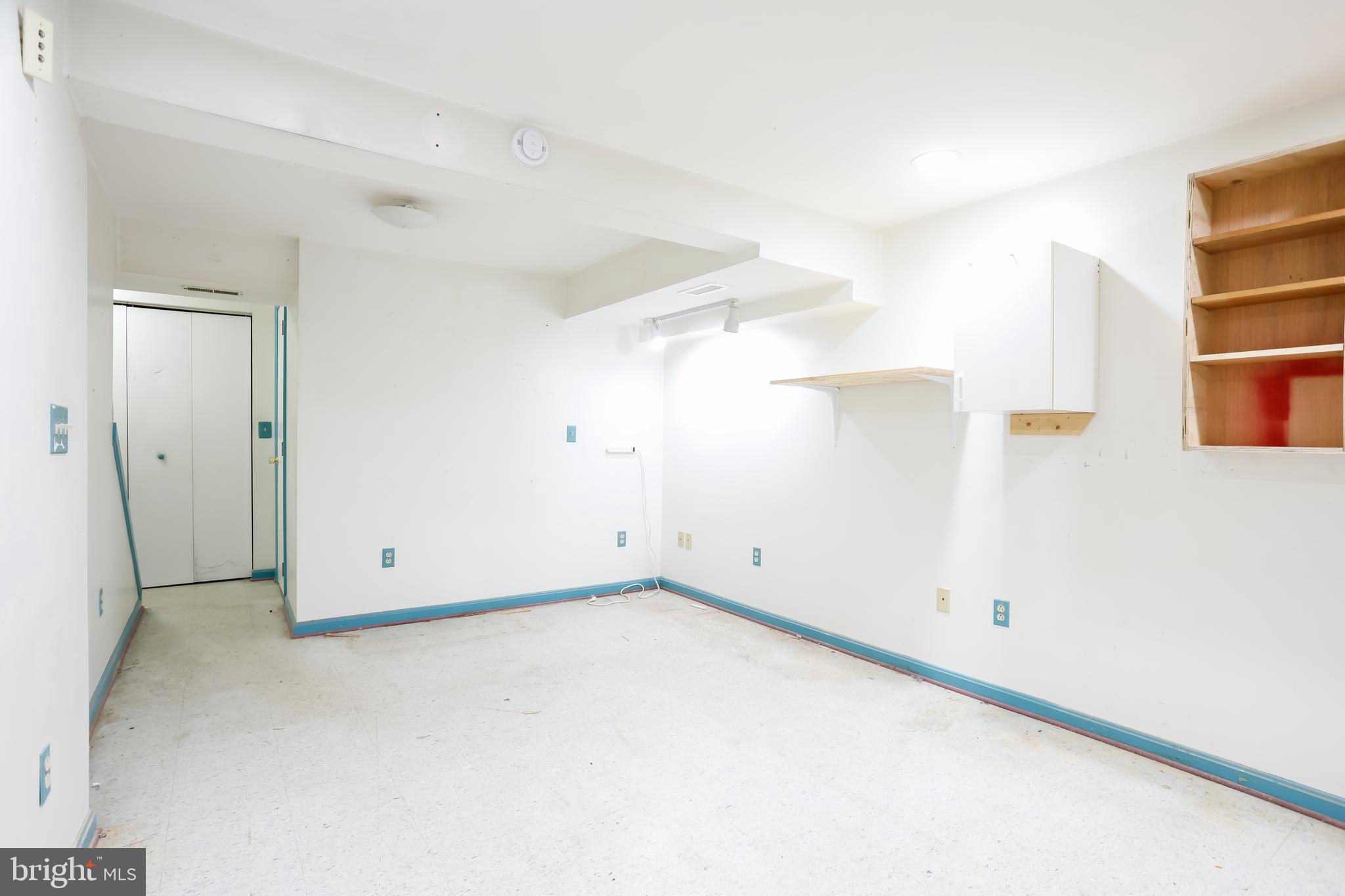 LAUREL VALLEY - Residential