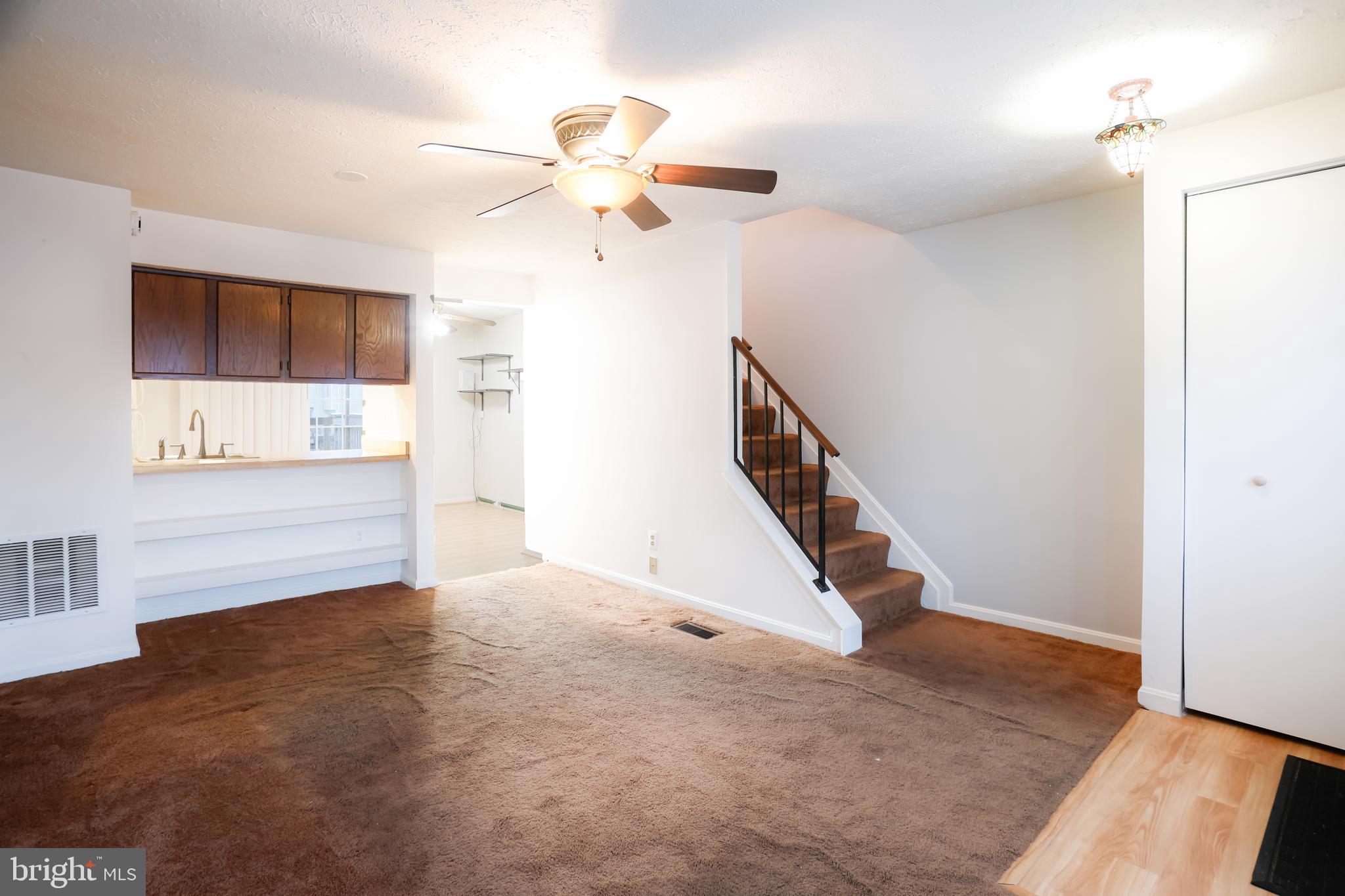 LAUREL VALLEY - Residential