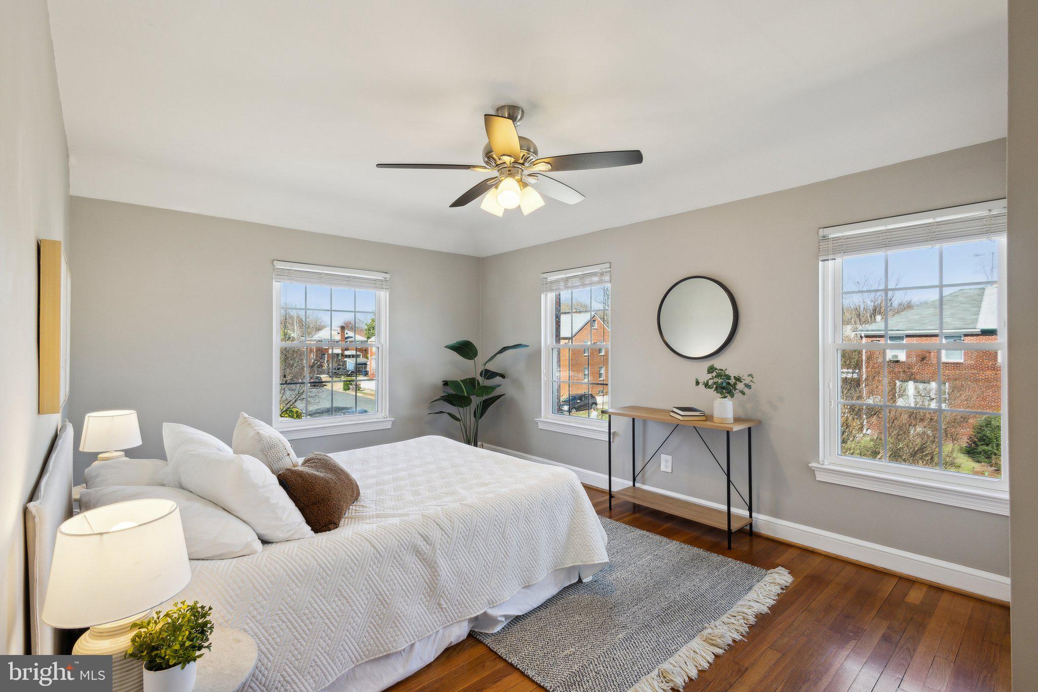 LONG BRANCH PARK - Residential Lease