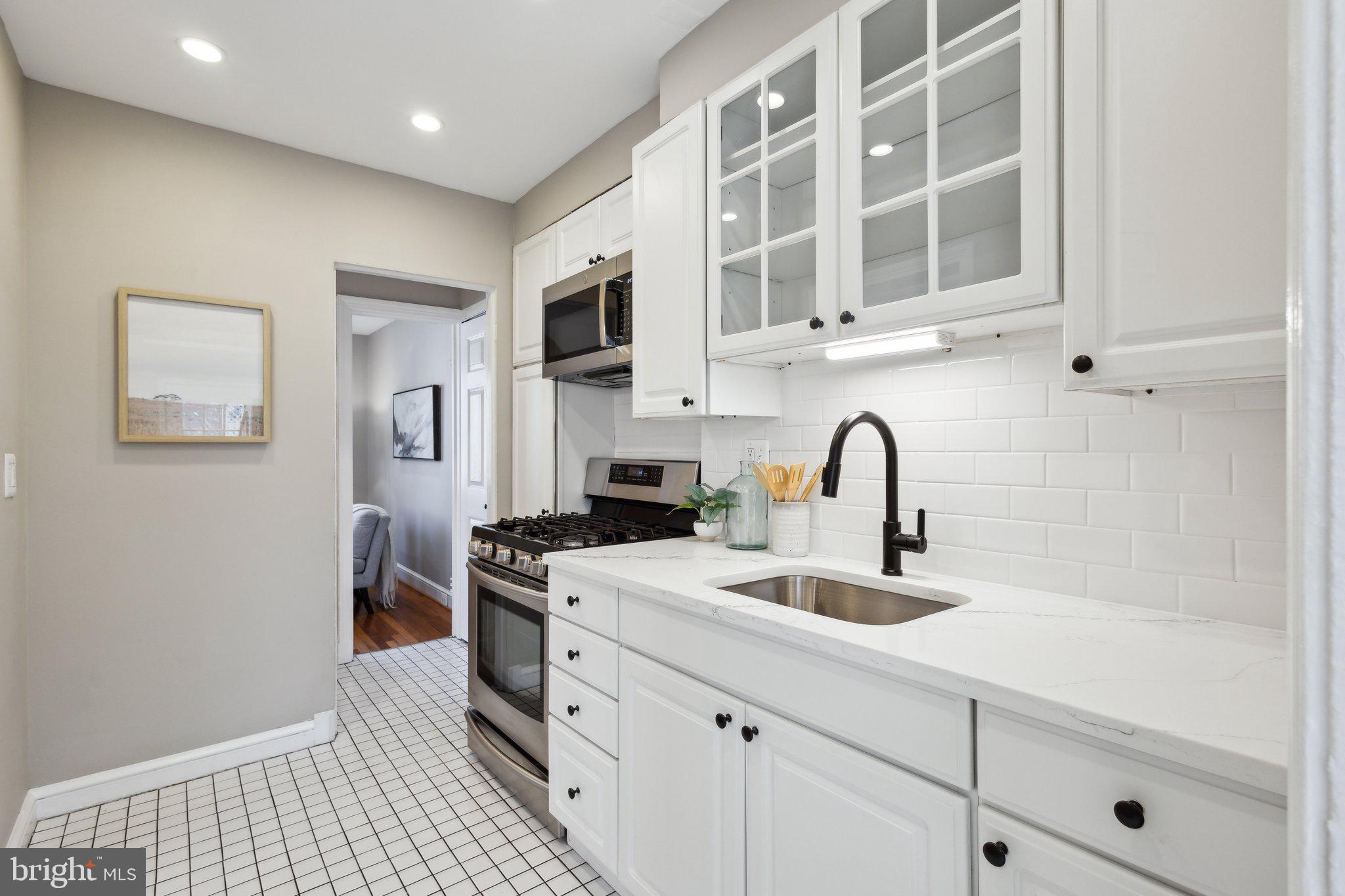 LONG BRANCH PARK - Residential Lease