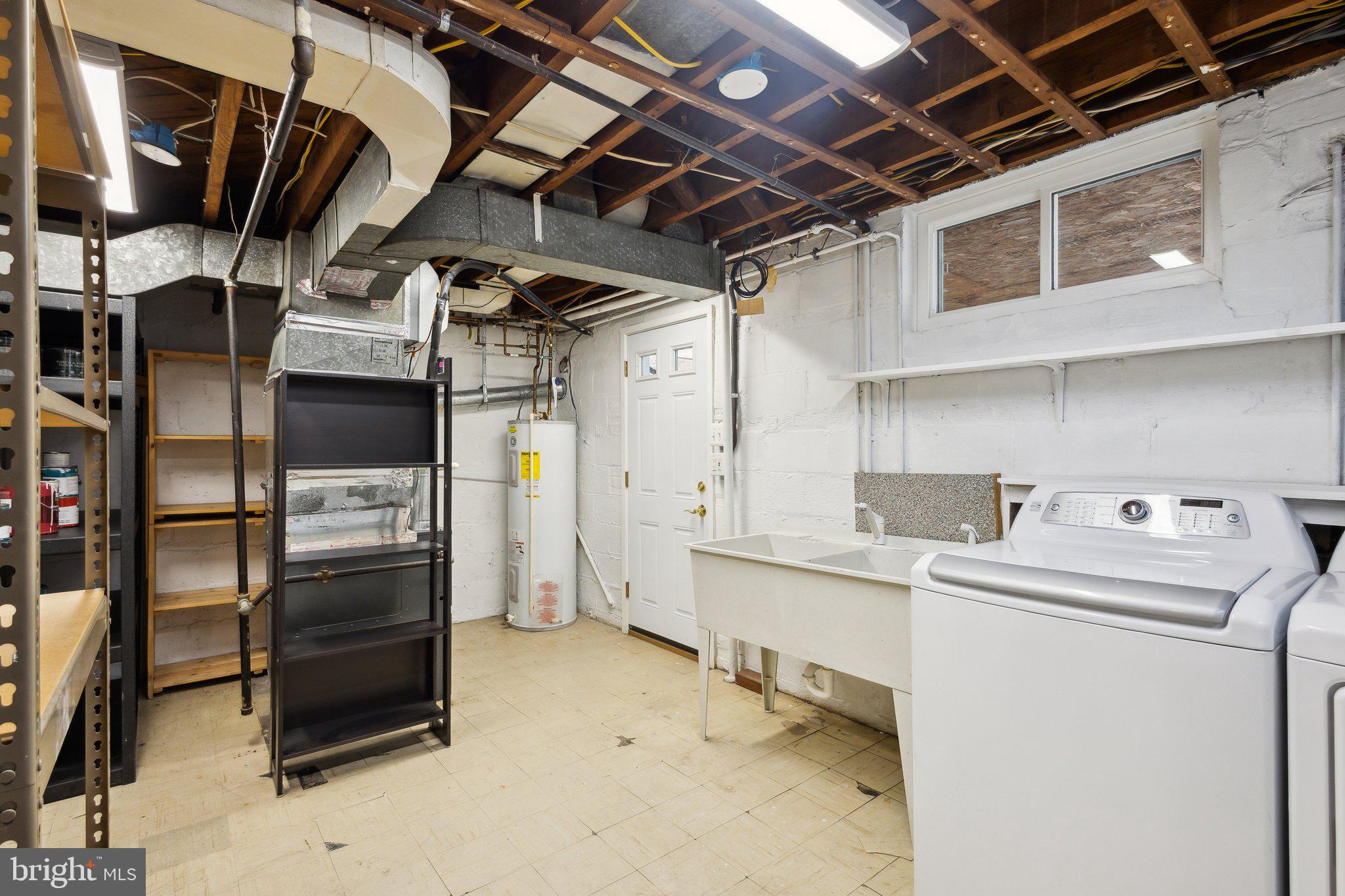 LONG BRANCH PARK - Residential Lease