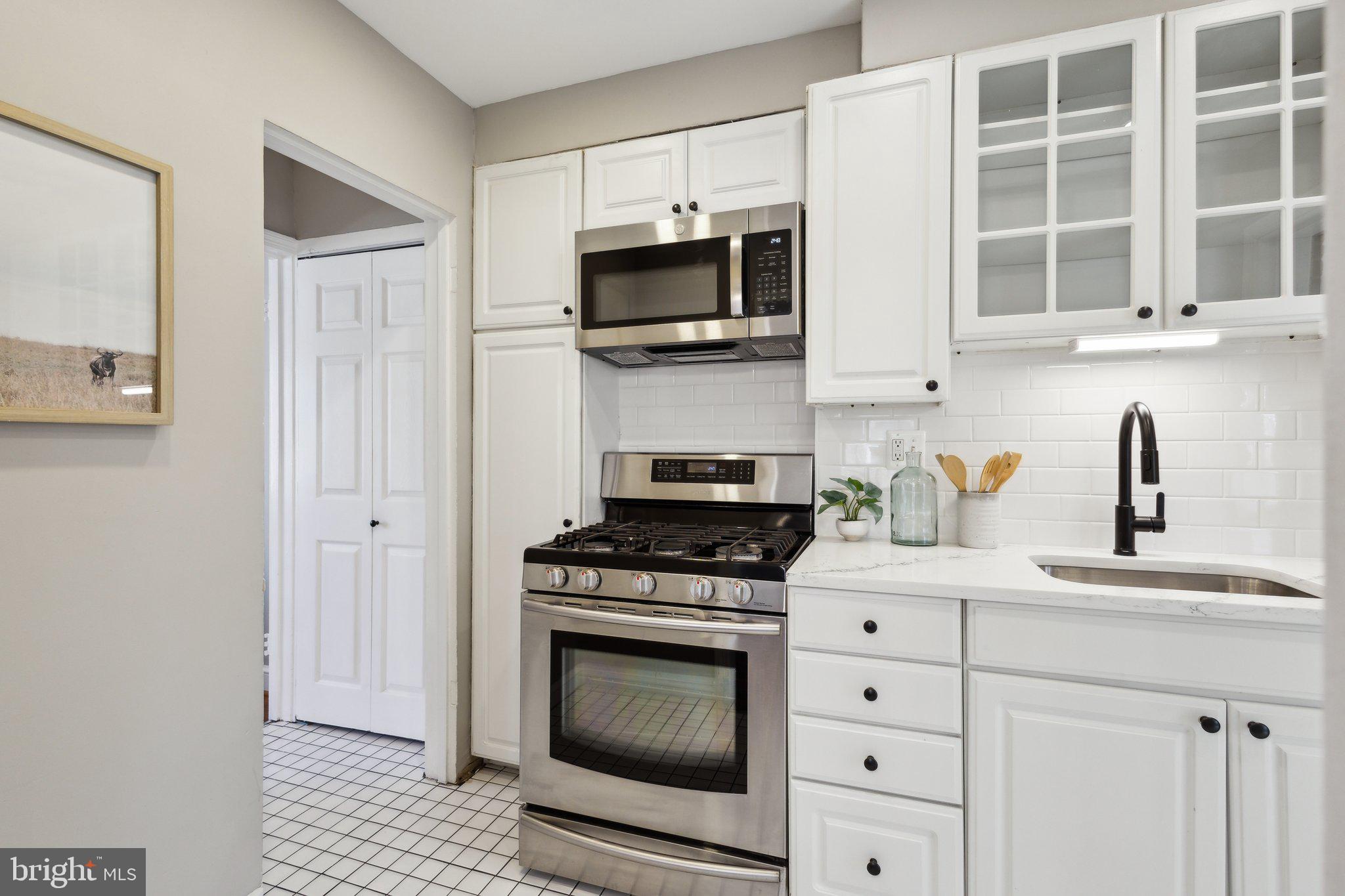 LONG BRANCH PARK - Residential Lease