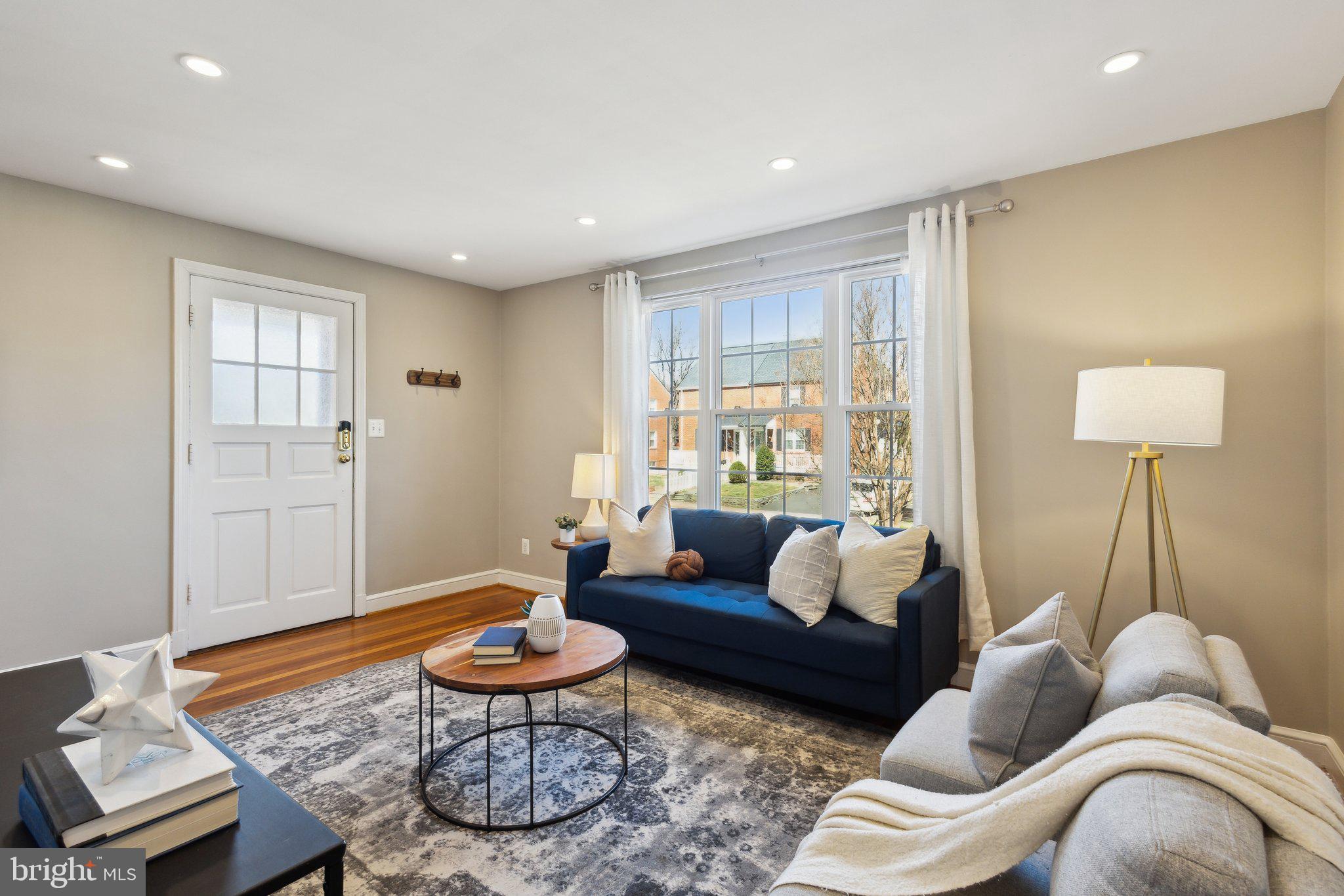 LONG BRANCH PARK - Residential Lease