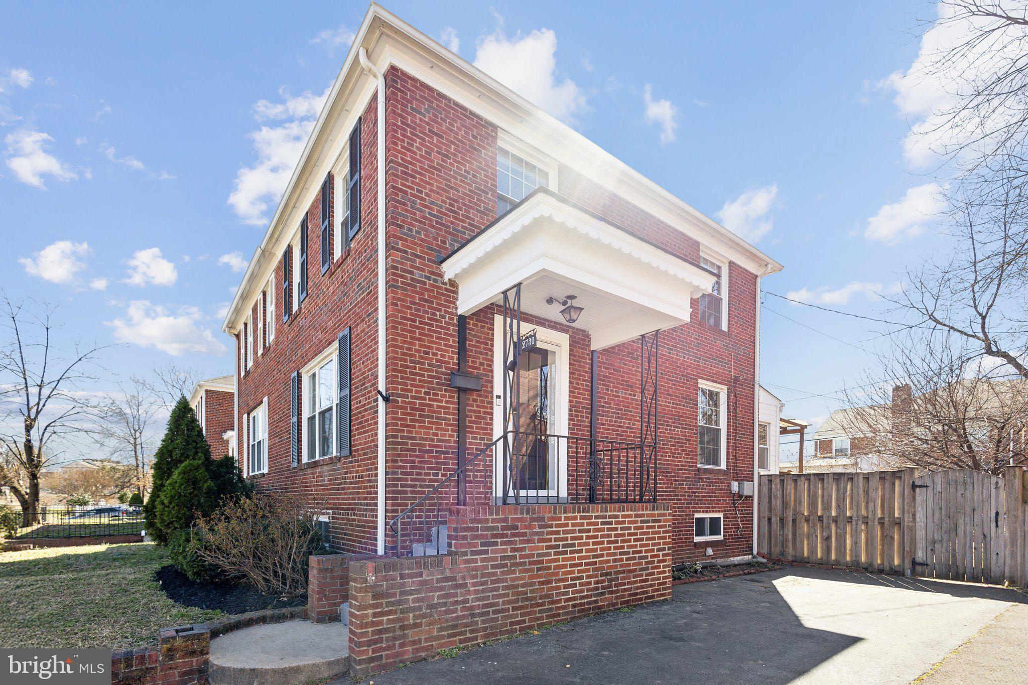 LONG BRANCH PARK - Residential Lease