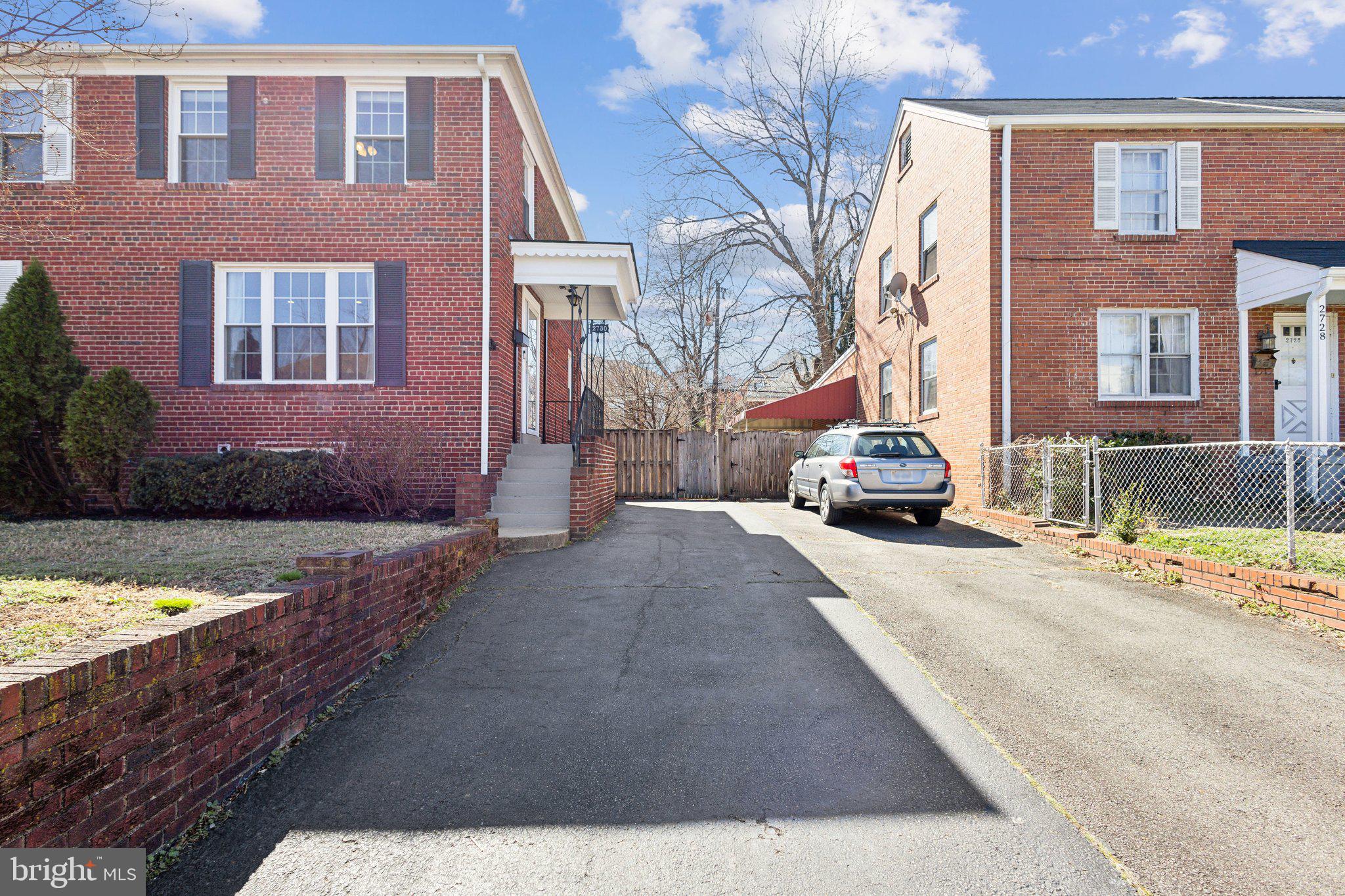 LONG BRANCH PARK - Residential Lease