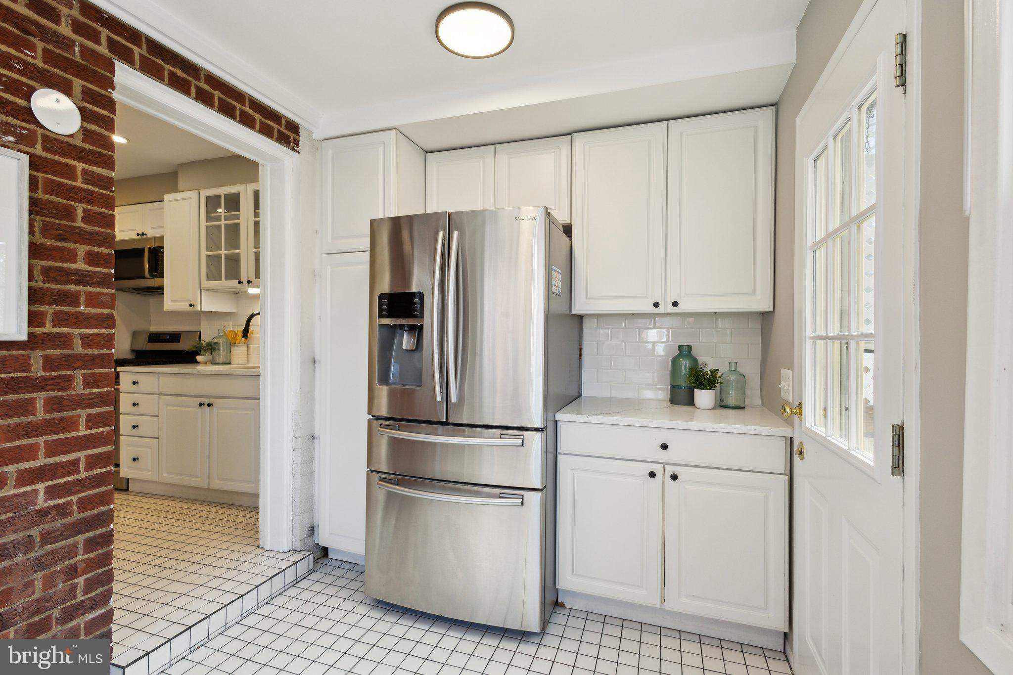 LONG BRANCH PARK - Residential Lease