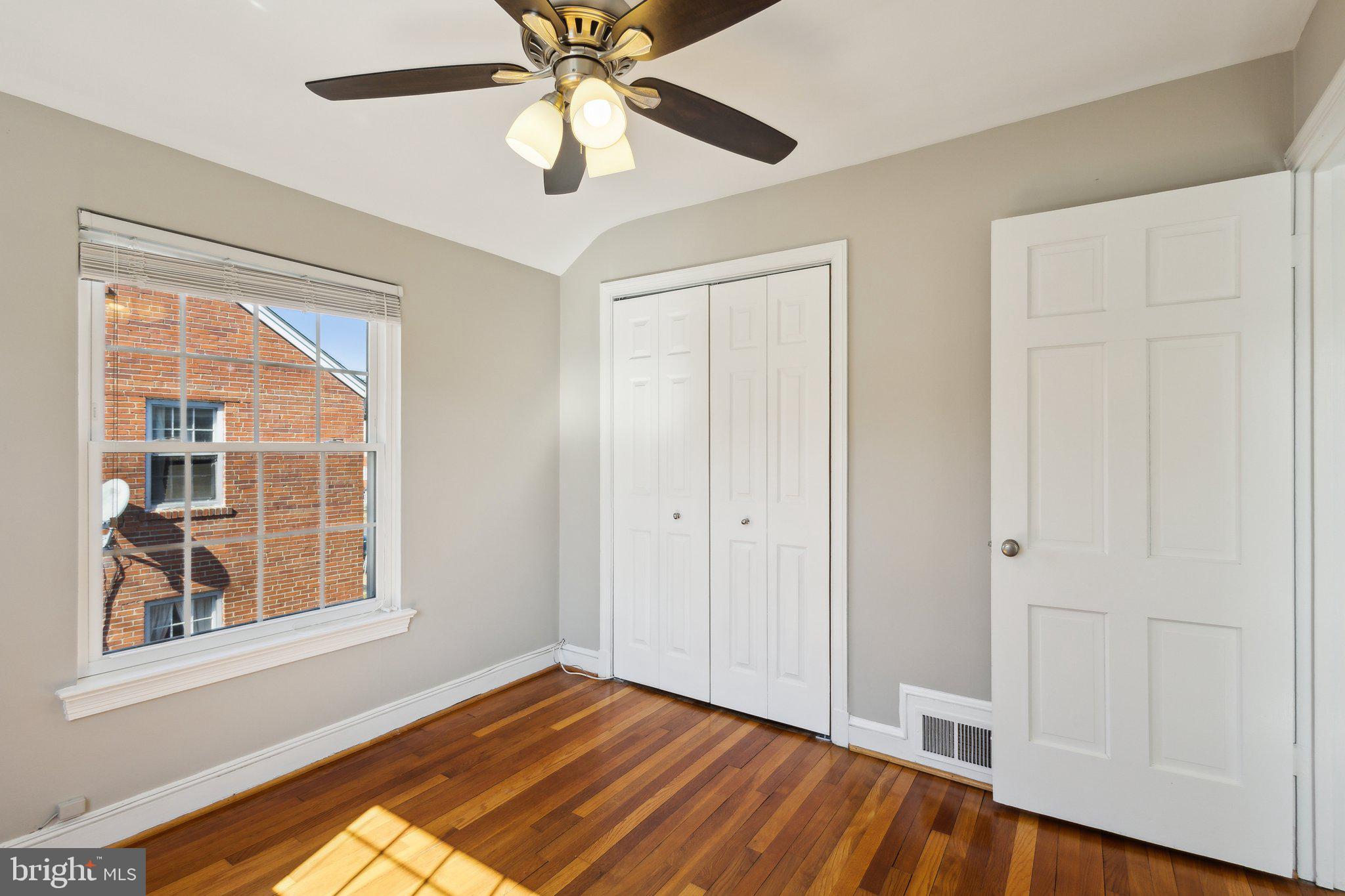 LONG BRANCH PARK - Residential Lease