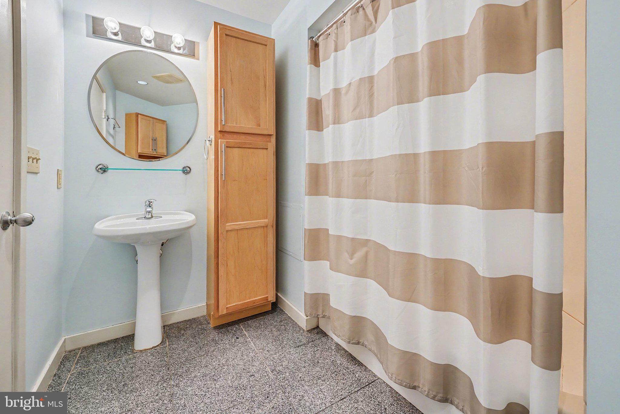 HOUSES AT OAKHURST - Residential