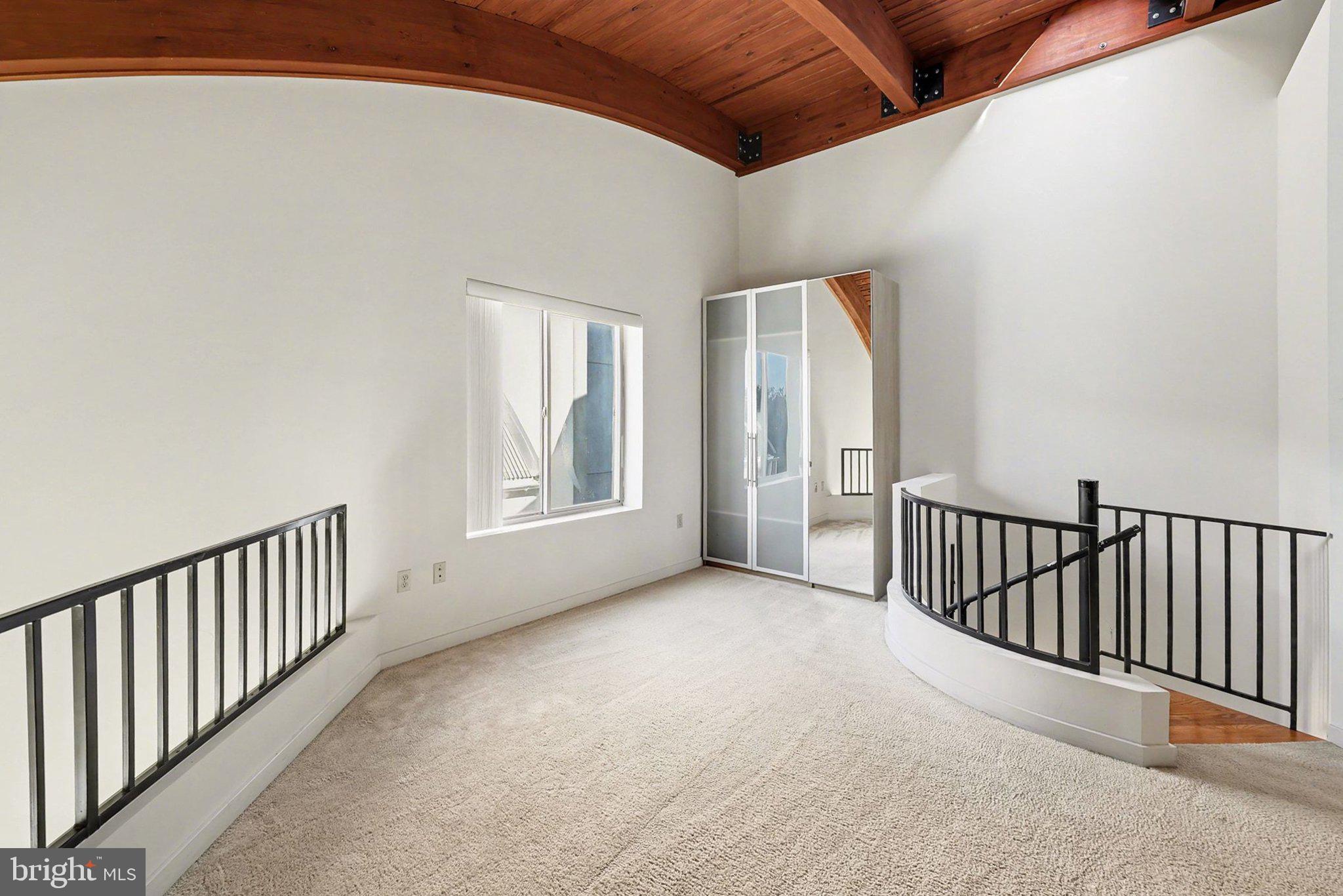 HOUSES AT OAKHURST - Residential