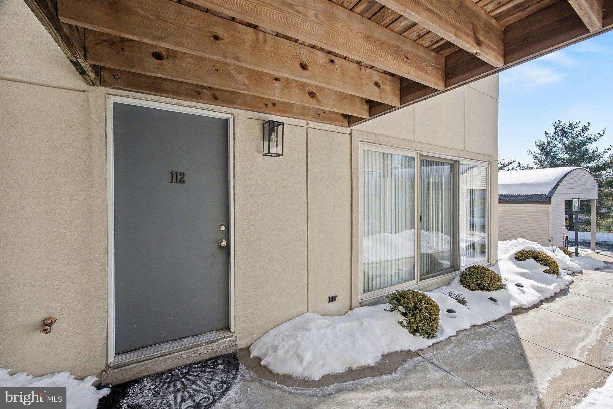 HOUSES AT OAKHURST - Residential