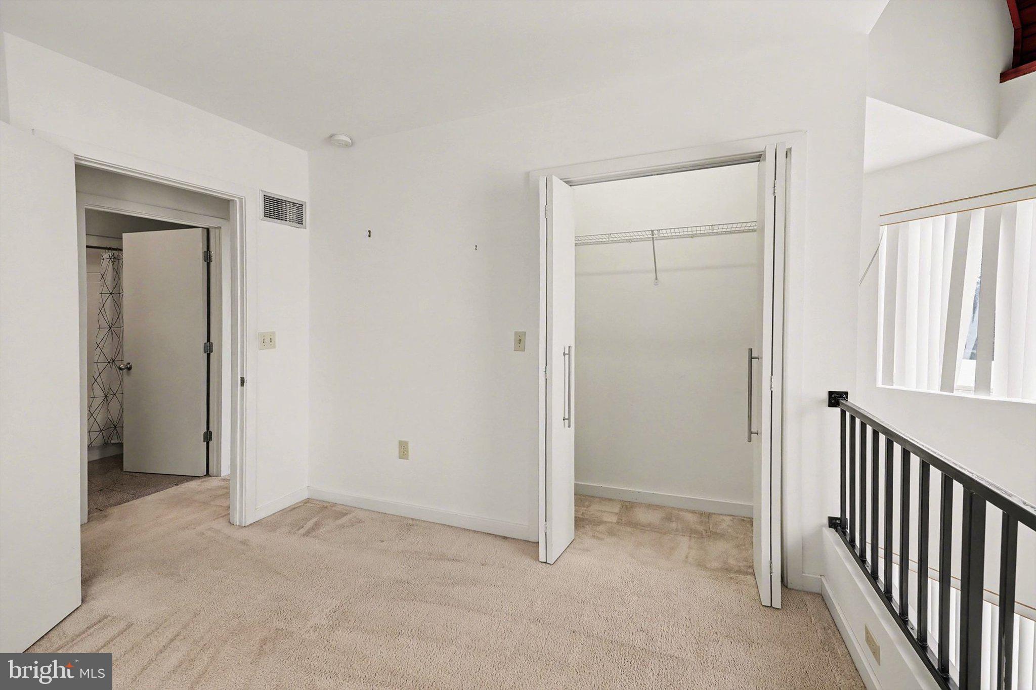 HOUSES AT OAKHURST - Residential