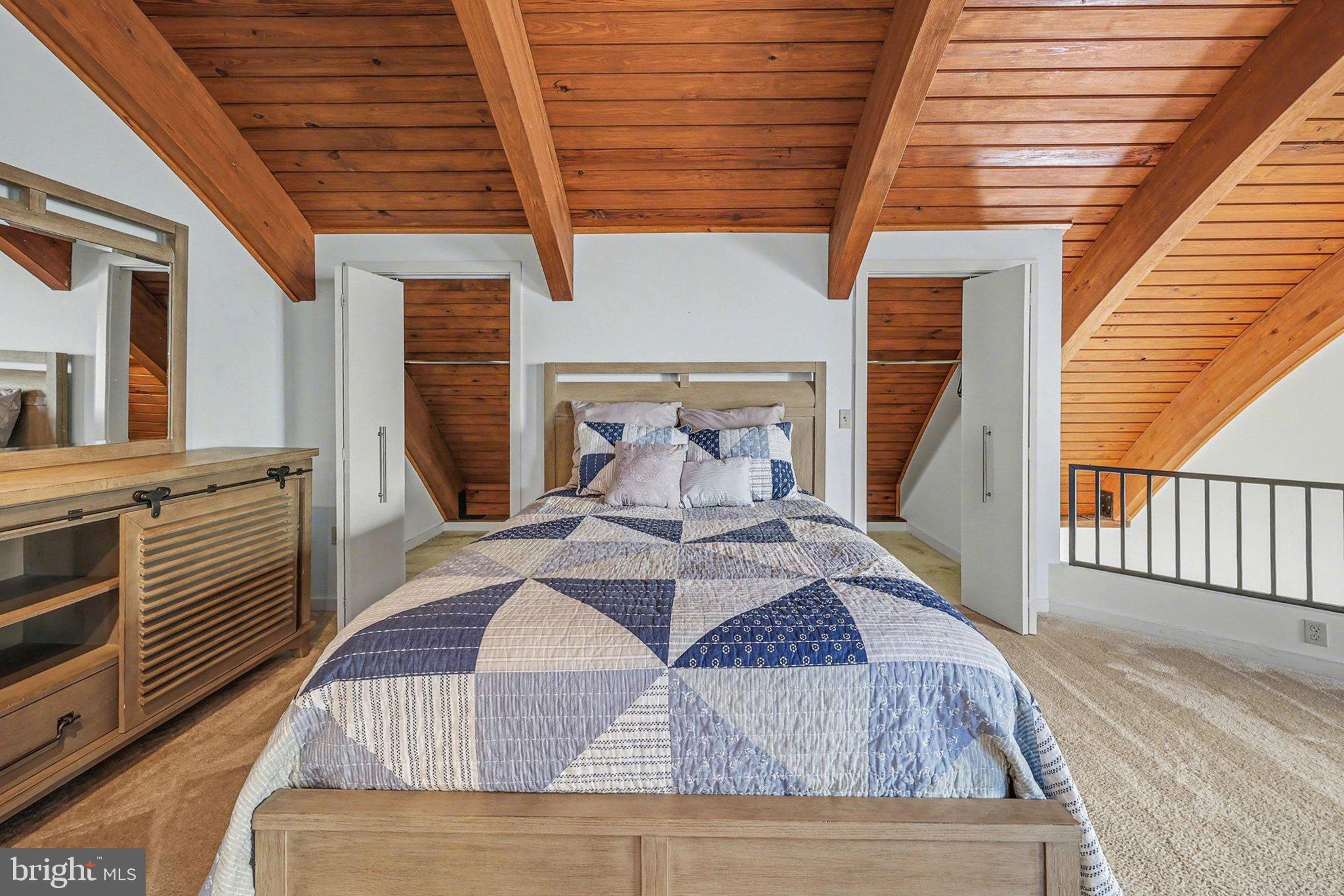 HOUSES AT OAKHURST - Residential